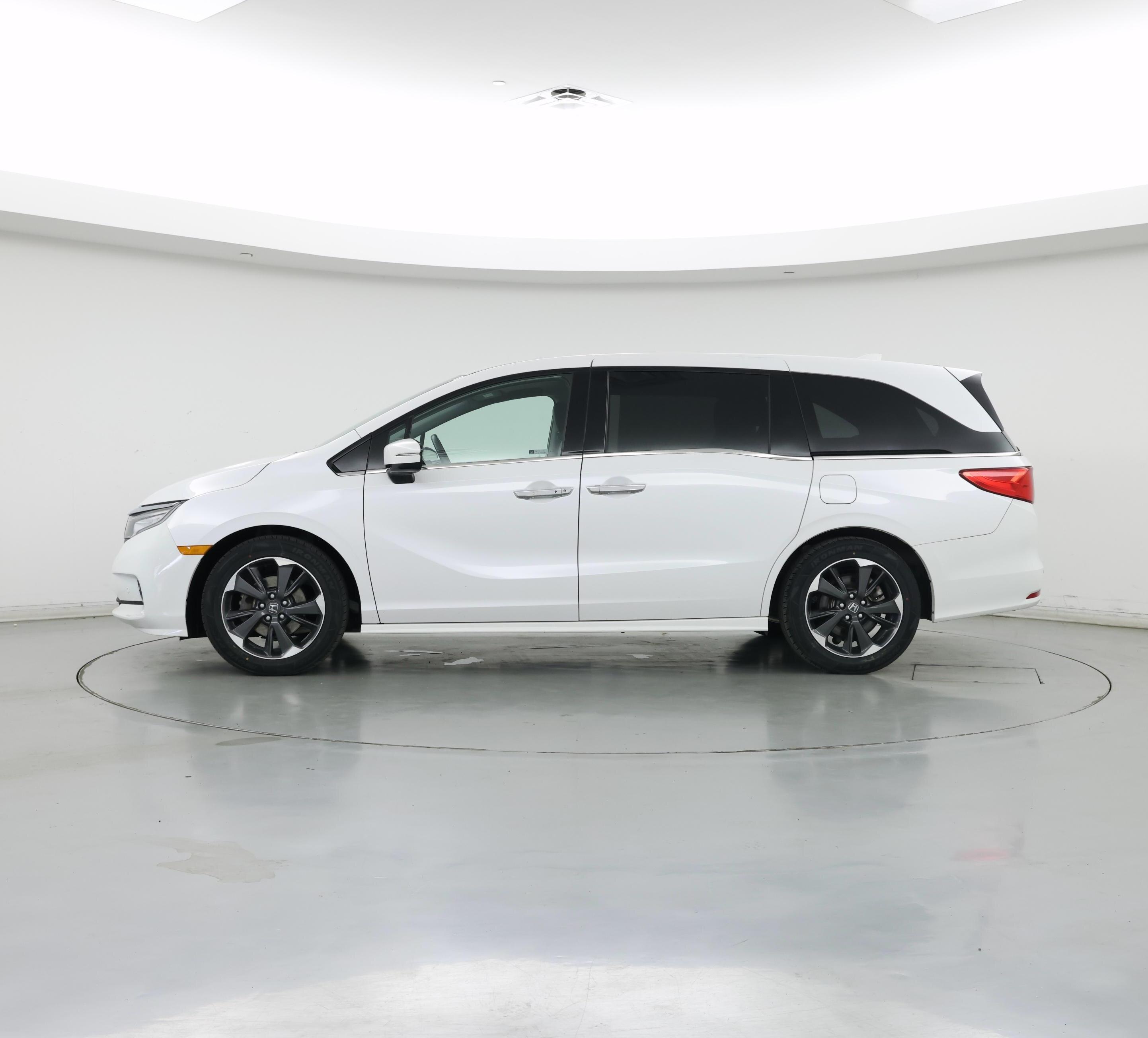 Thumbnail: 2023 Honda Odyssey - 3