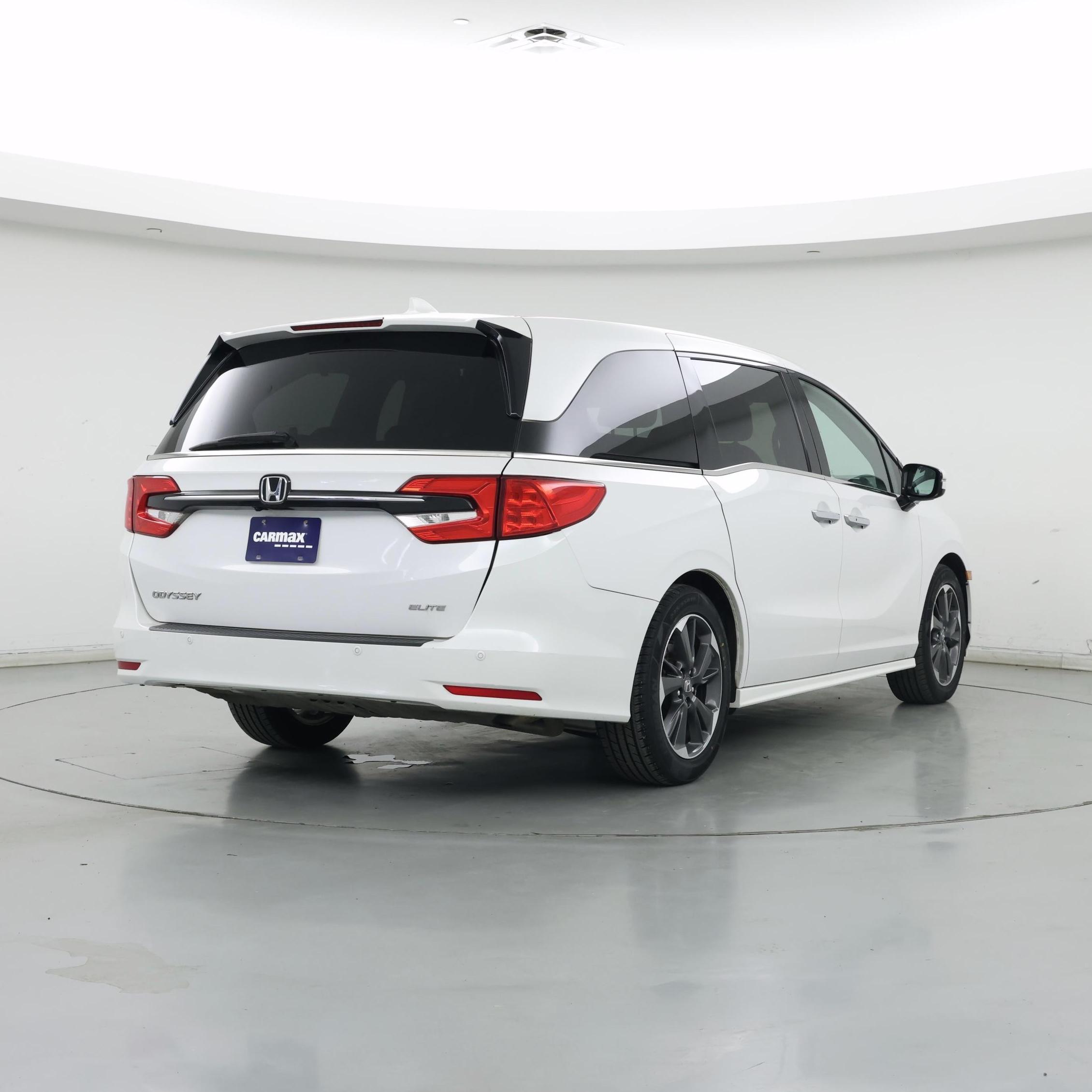 Thumbnail: 2023 Honda Odyssey - 8