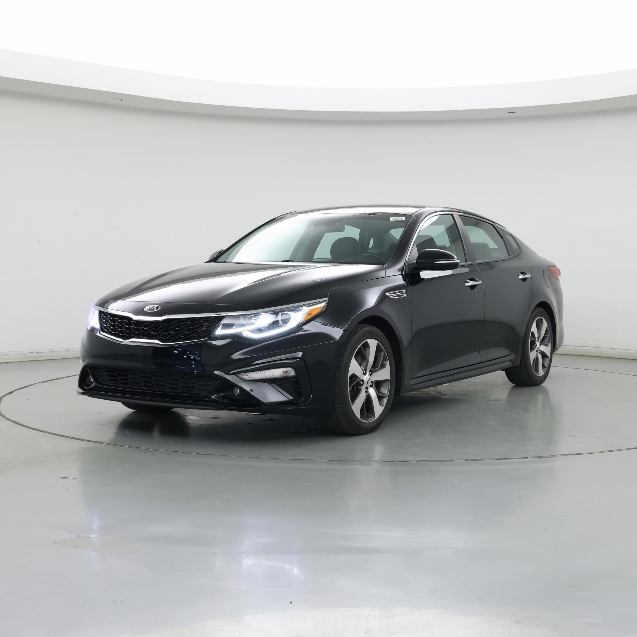 Thumbnail: 2020 Kia Optima - 4