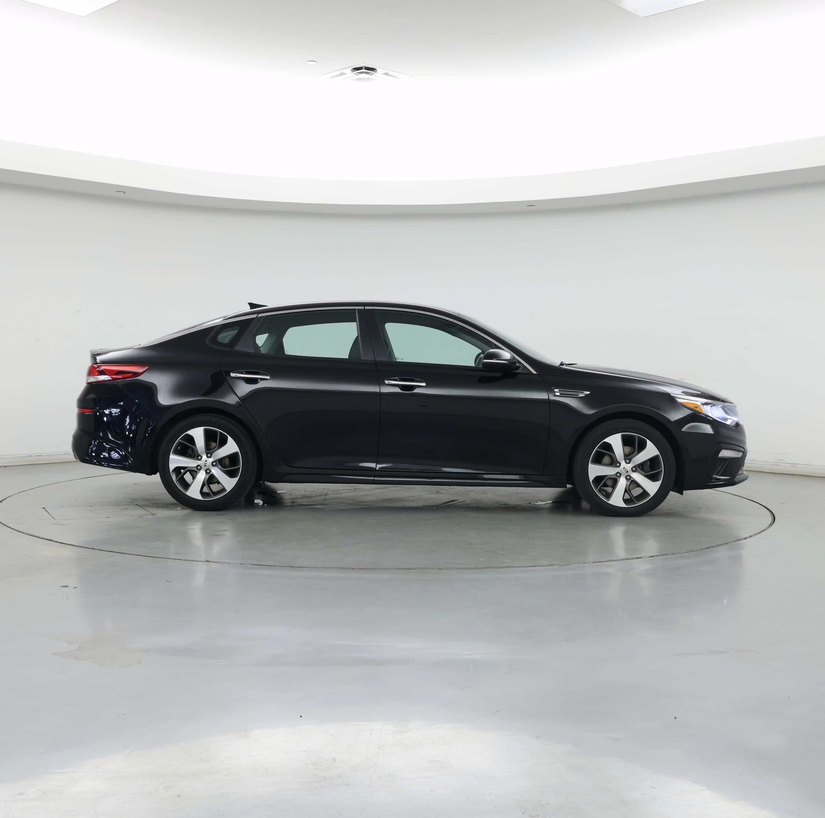 Thumbnail: 2020 Kia Optima - 7