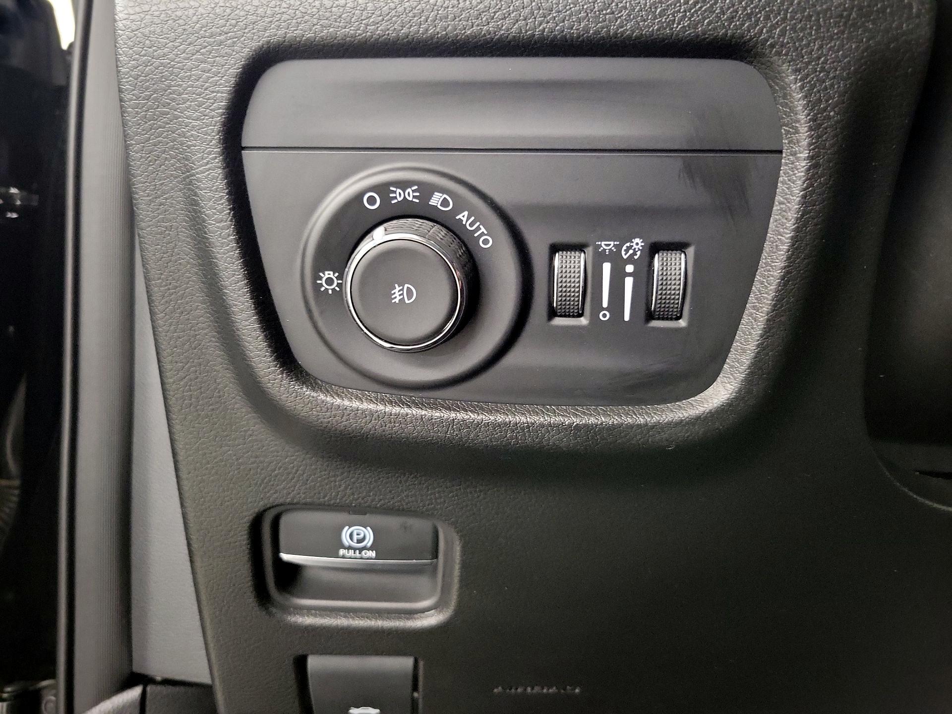 Thumbnail: 2023 Jeep Grand Cherokee - 13