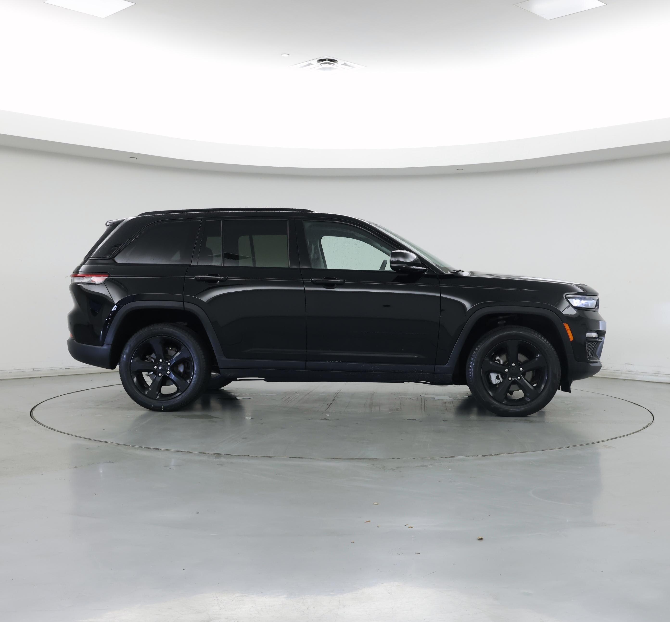 Thumbnail: 2023 Jeep Grand Cherokee - 7