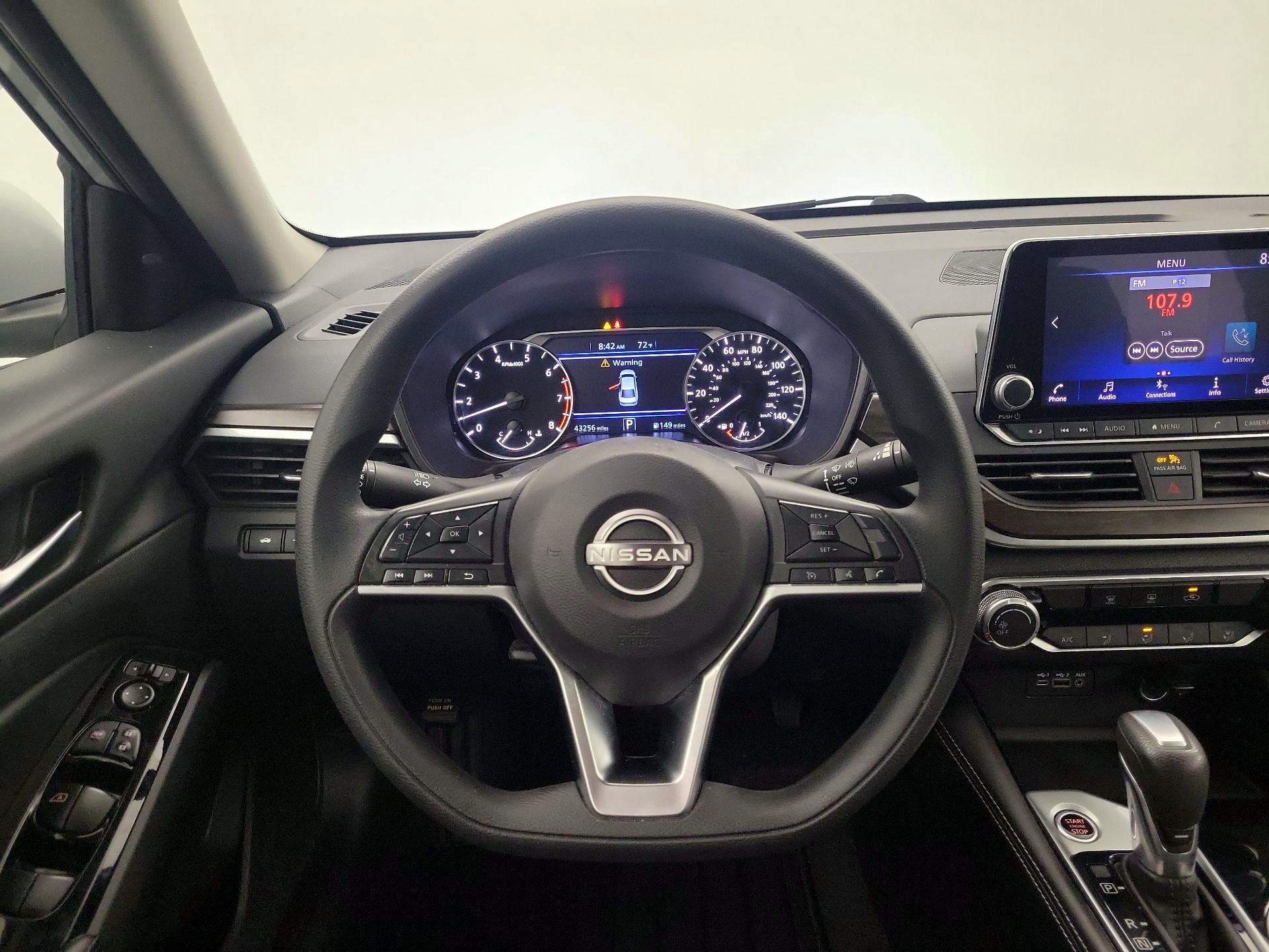 Thumbnail: 2023 Nissan Altima - 10