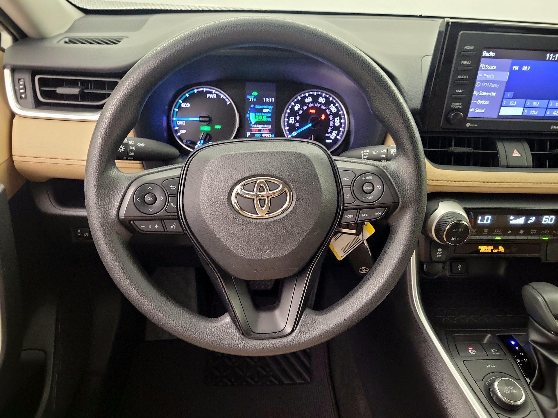 Thumbnail: 2022 Toyota RAV4 - 10