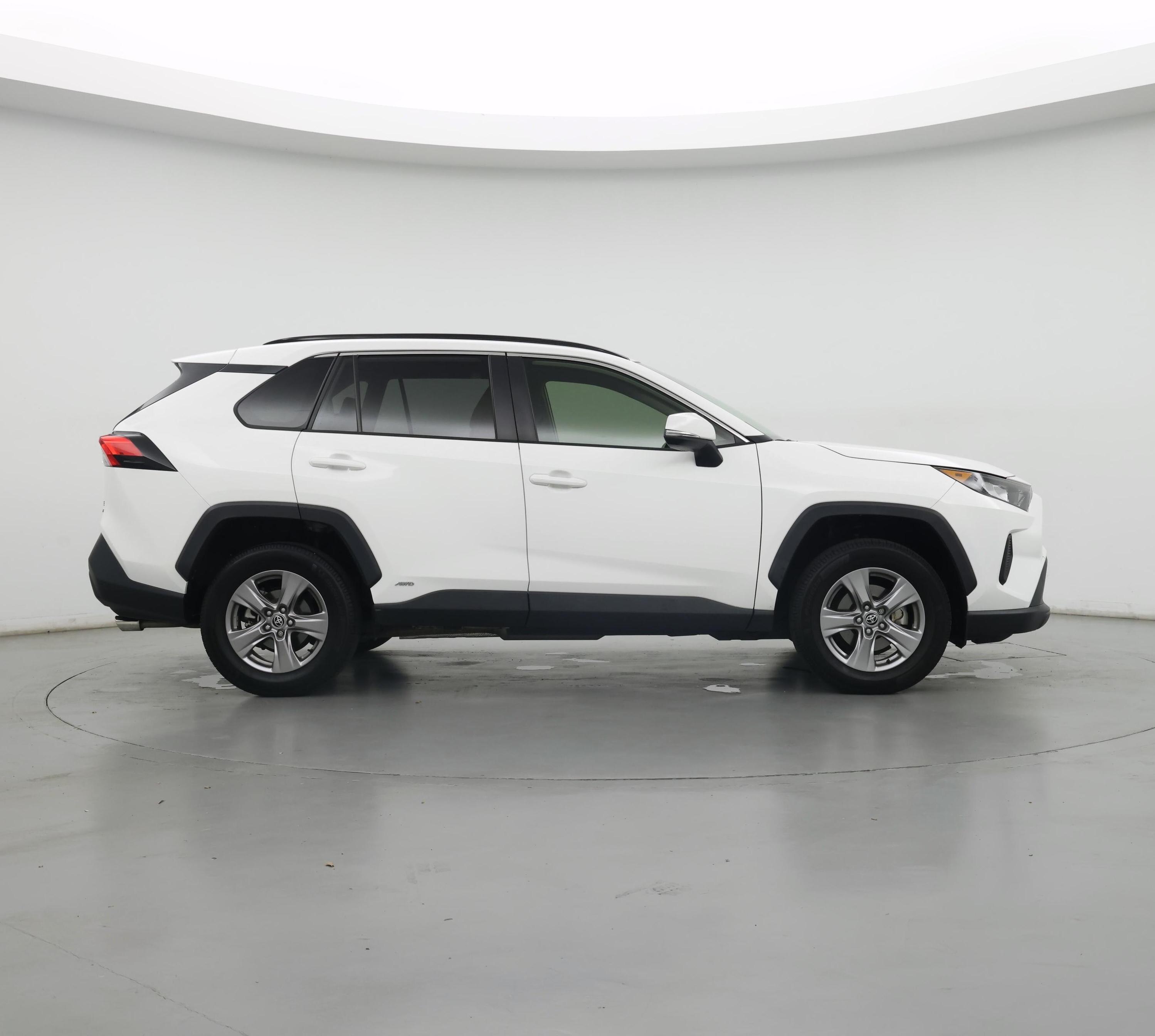 Thumbnail: 2022 Toyota RAV4 - 7