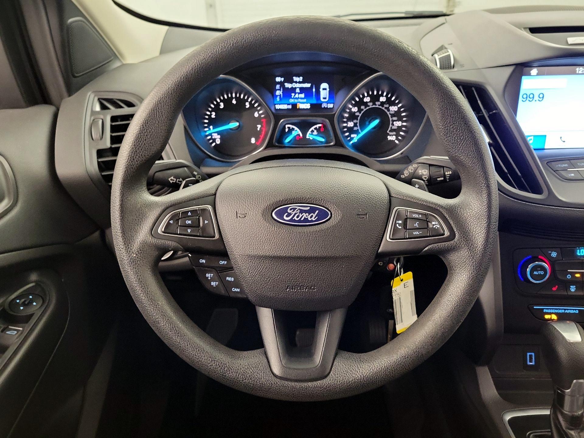 Thumbnail: 2017 Ford Escape - 10