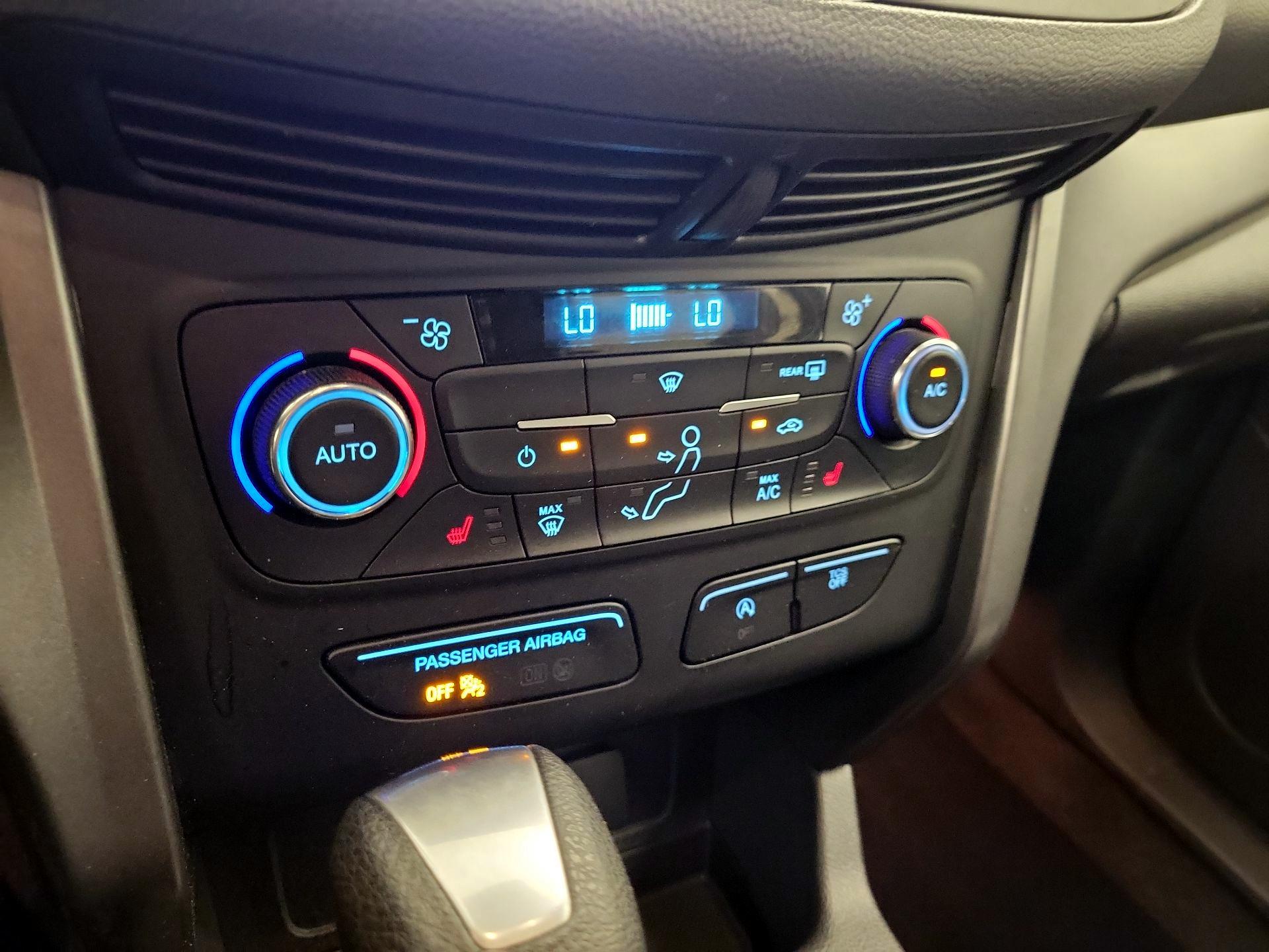 Thumbnail: 2017 Ford Escape - 16