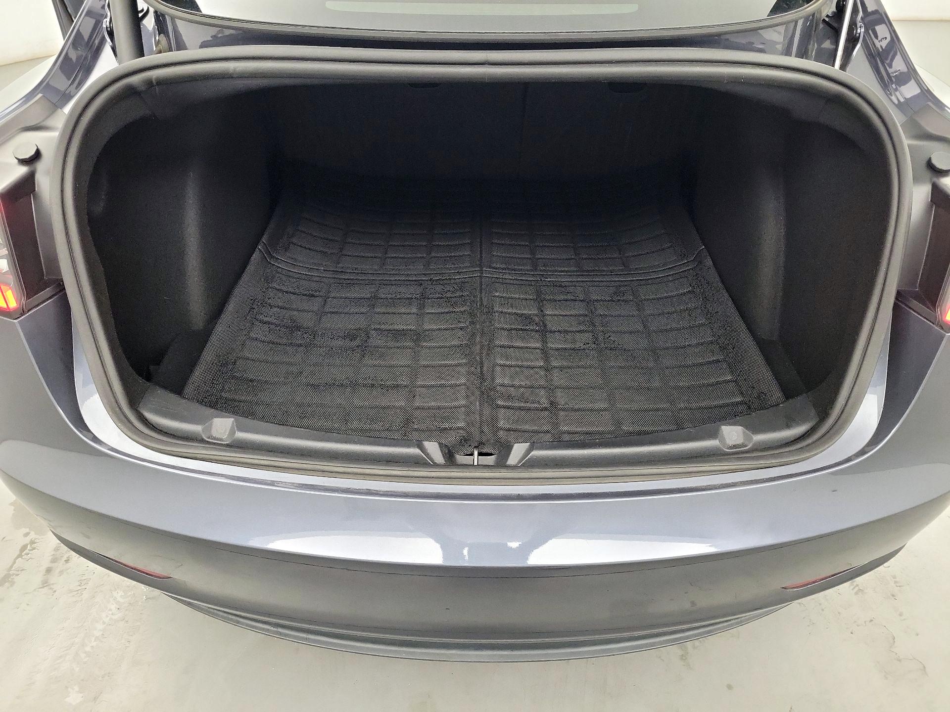 Thumbnail: 2023 Tesla Model 3 - 20