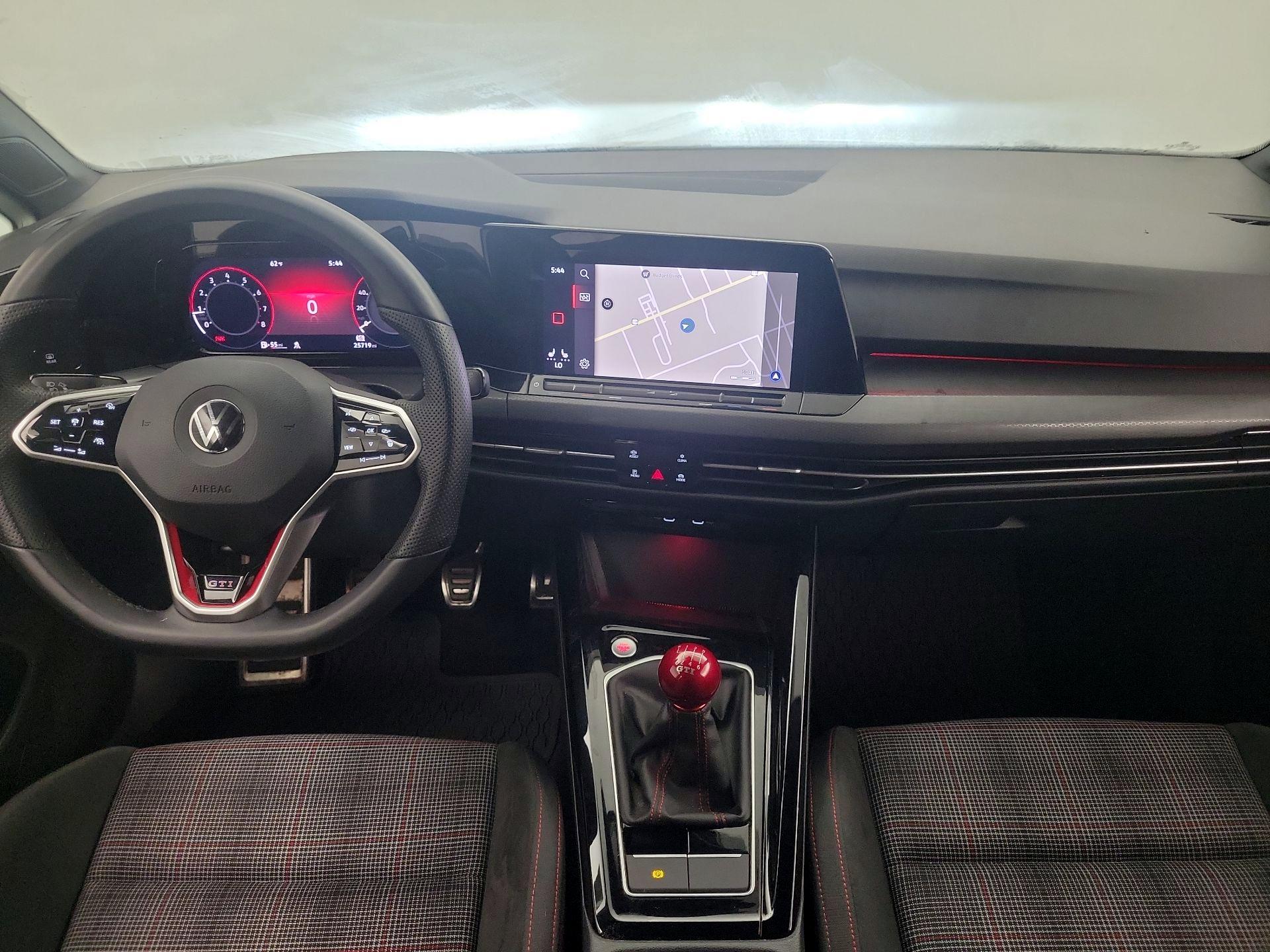 Thumbnail: 2023 Volkswagen Golf - 9
