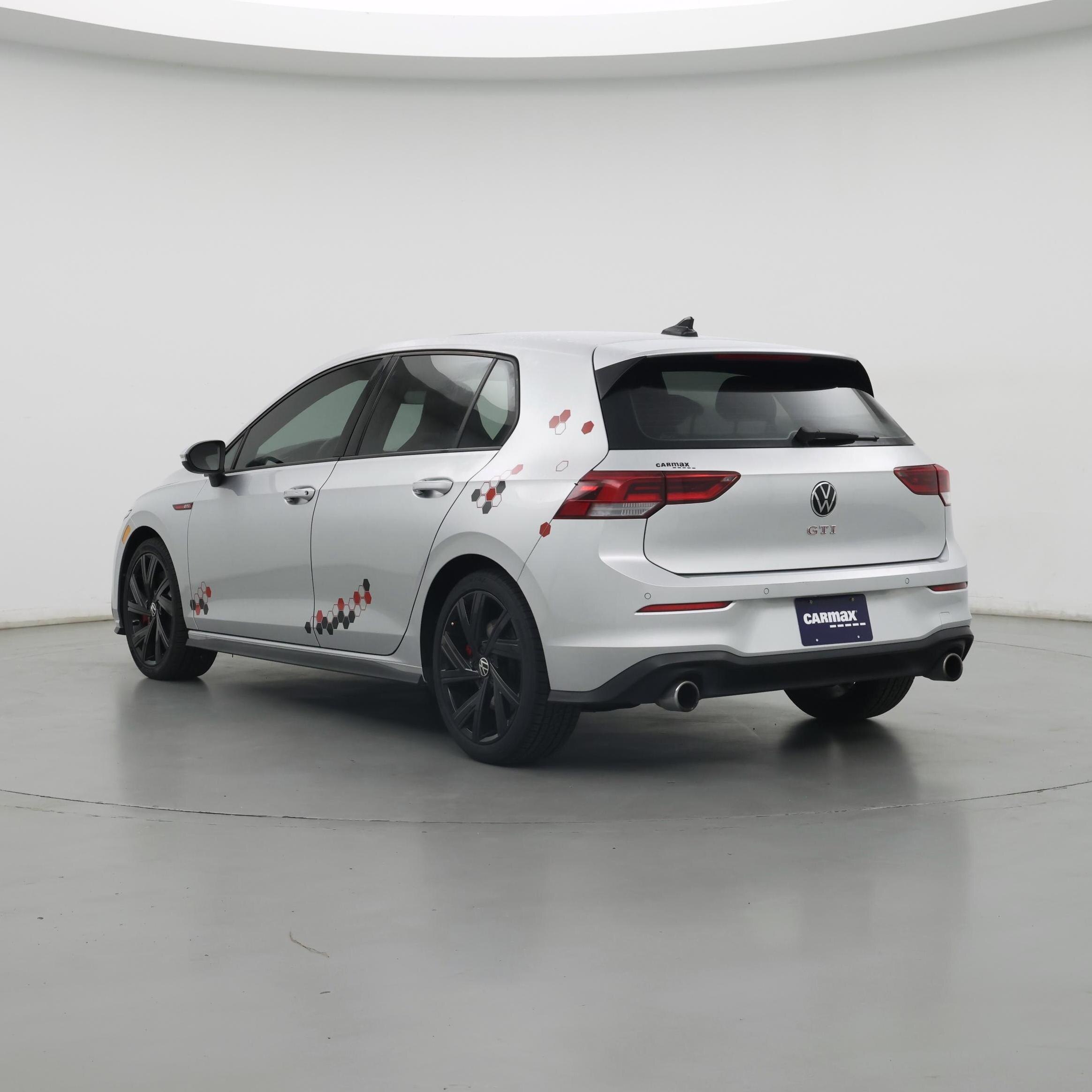 Thumbnail: 2023 Volkswagen Golf - 2