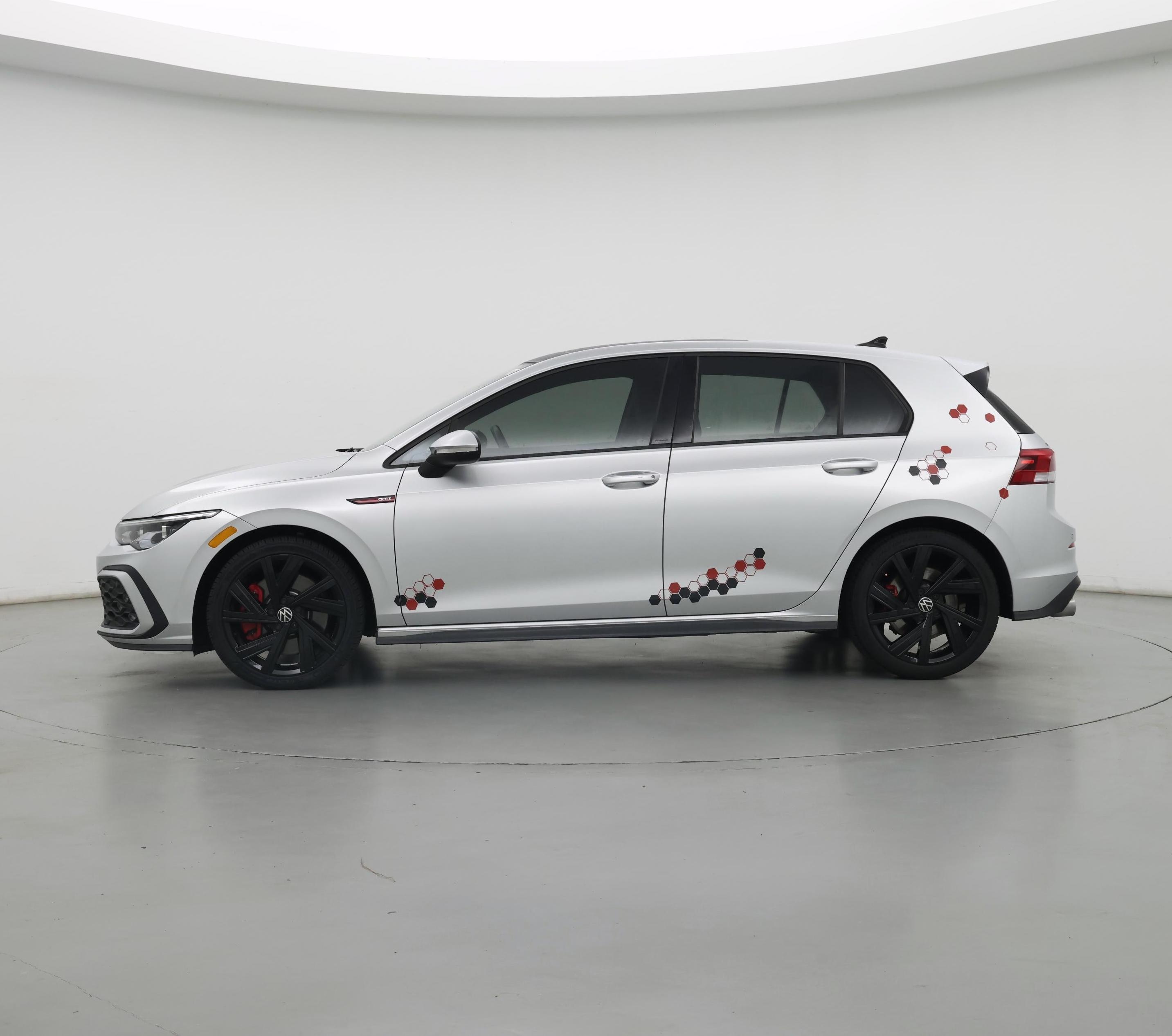 Thumbnail: 2023 Volkswagen Golf - 3