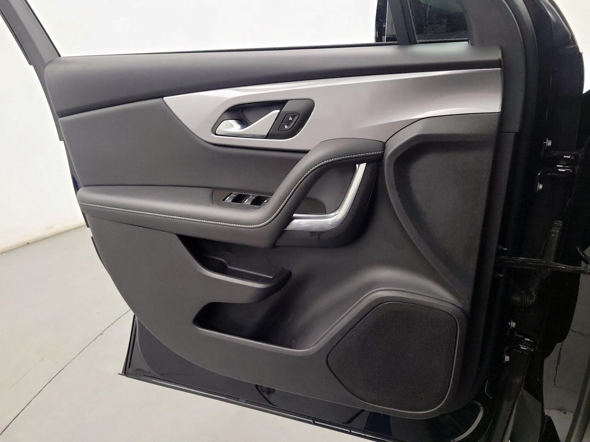 Thumbnail: 2023 Chevrolet Blazer - 10