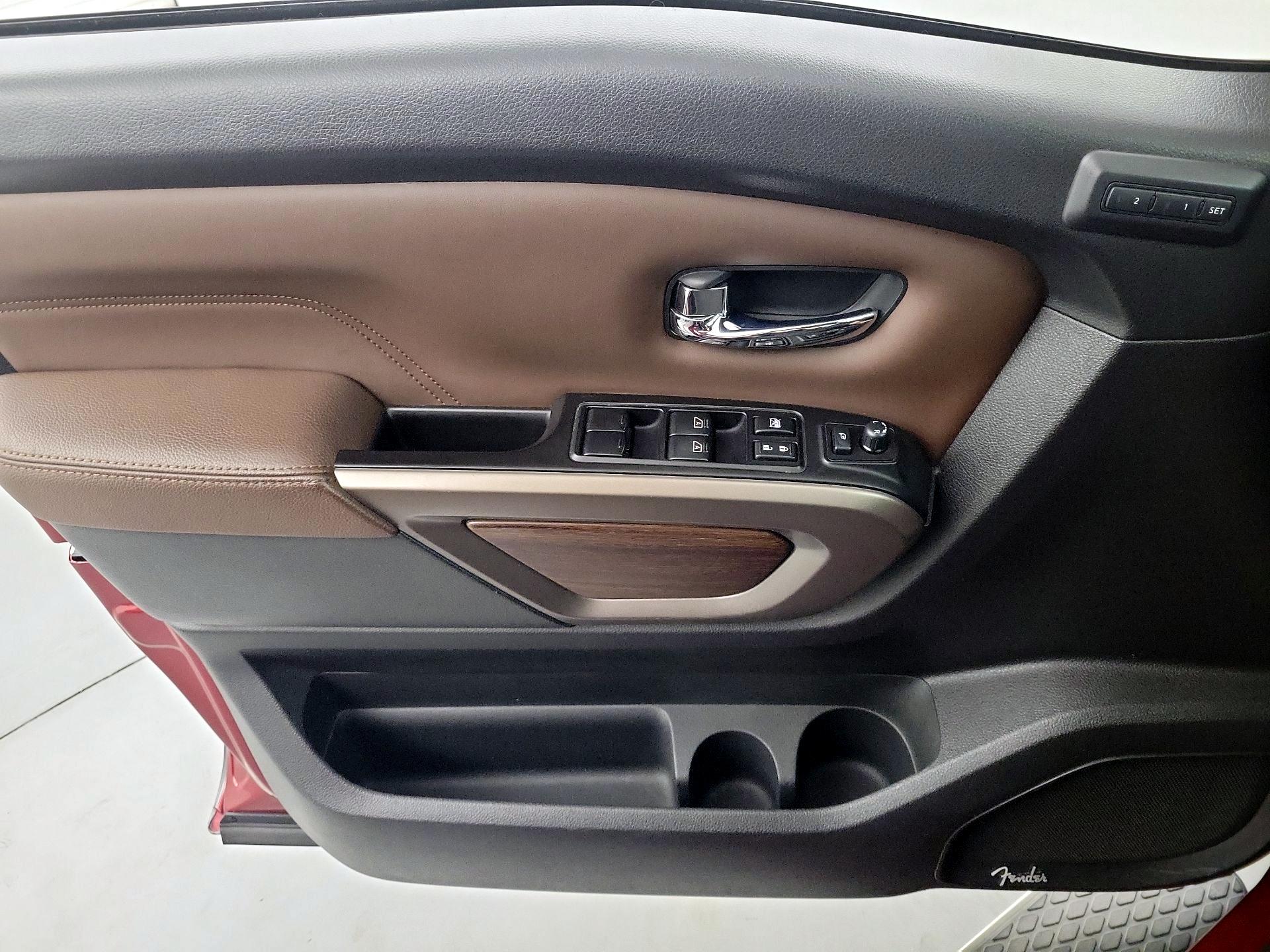 Thumbnail: 2020 Nissan Titan - 12