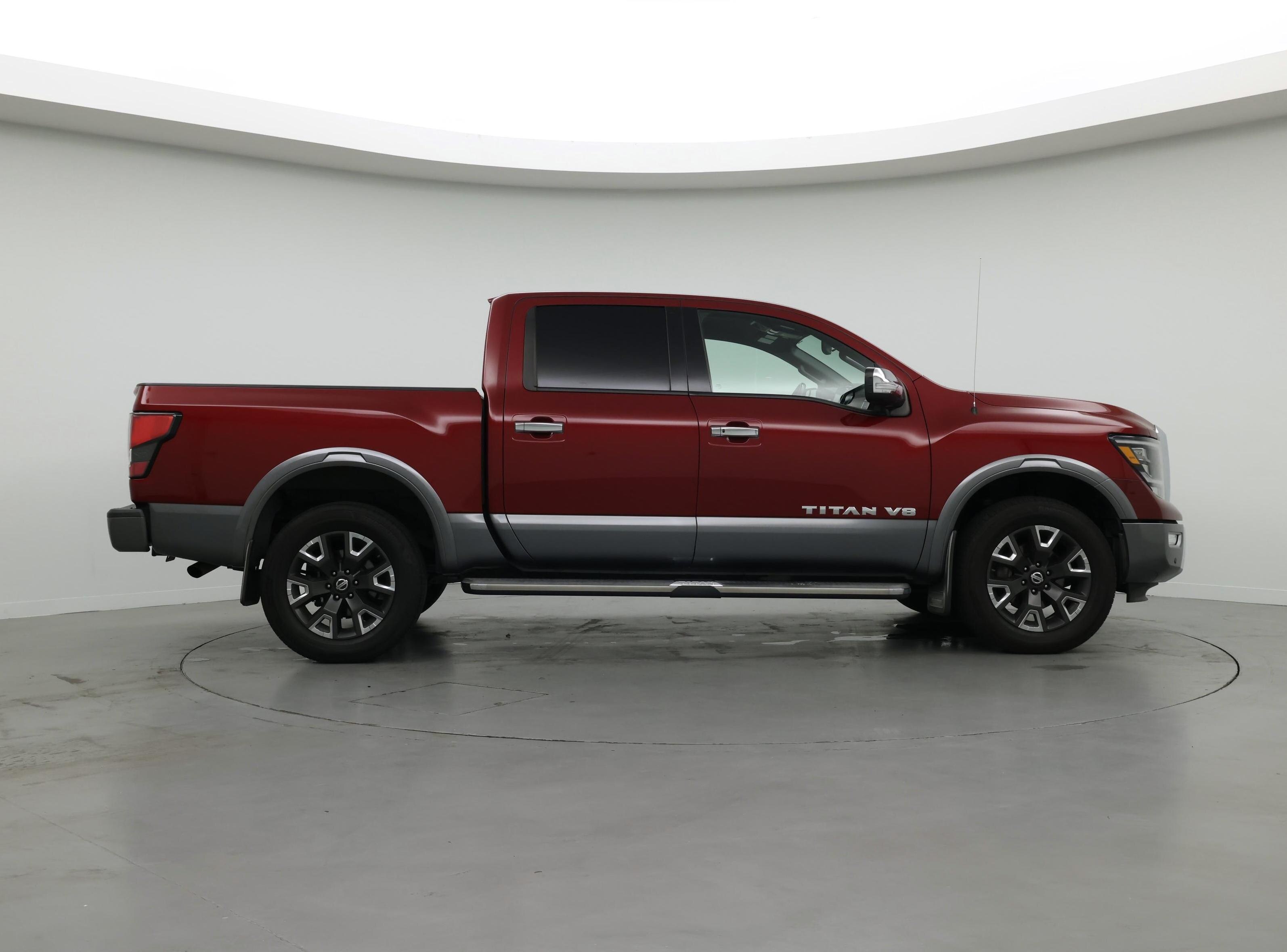 Thumbnail: 2020 Nissan Titan - 7