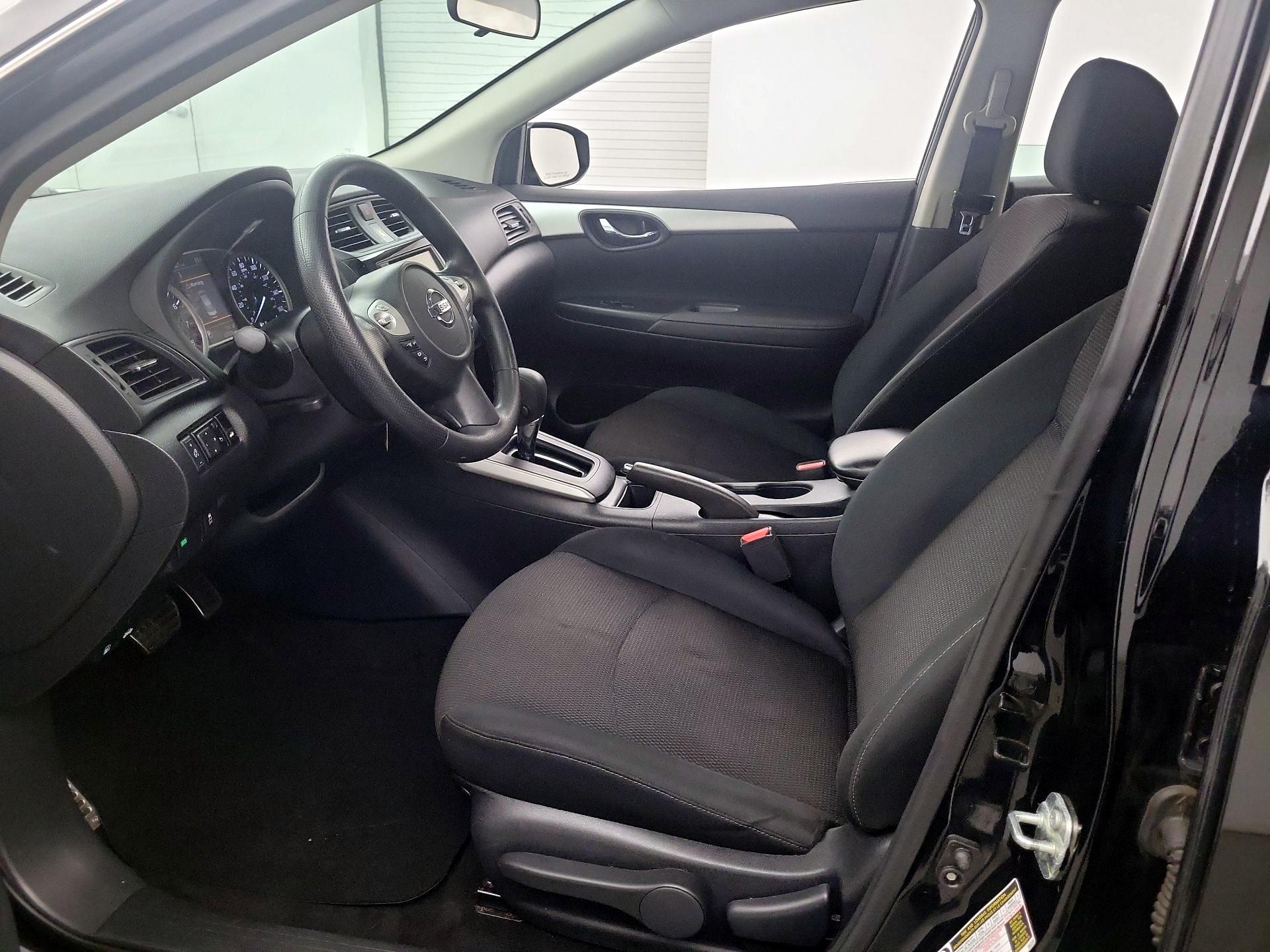 Thumbnail: 2019 Nissan Sentra - 9
