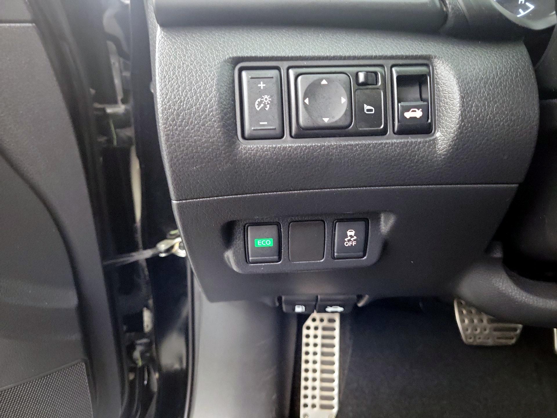 Thumbnail: 2019 Nissan Sentra - 11