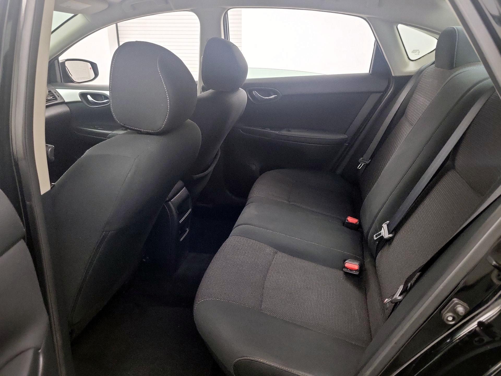 Thumbnail: 2019 Nissan Sentra - 17