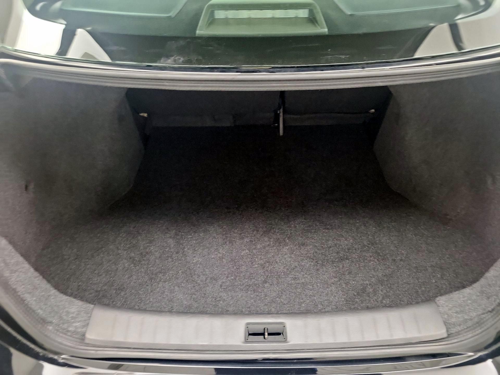 Thumbnail: 2019 Nissan Sentra - 18