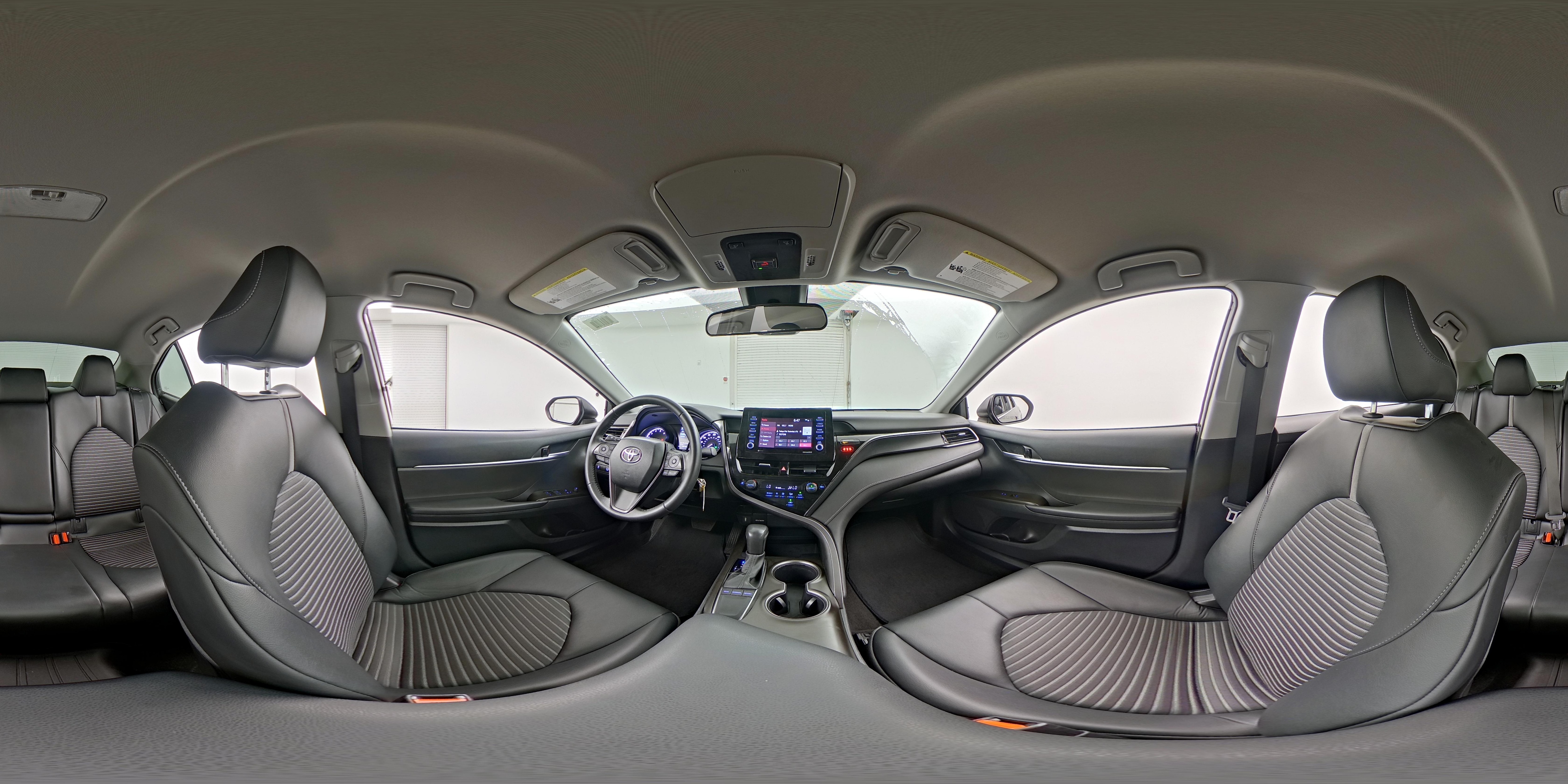 2023 Toyota Camry SE - Photo 24
