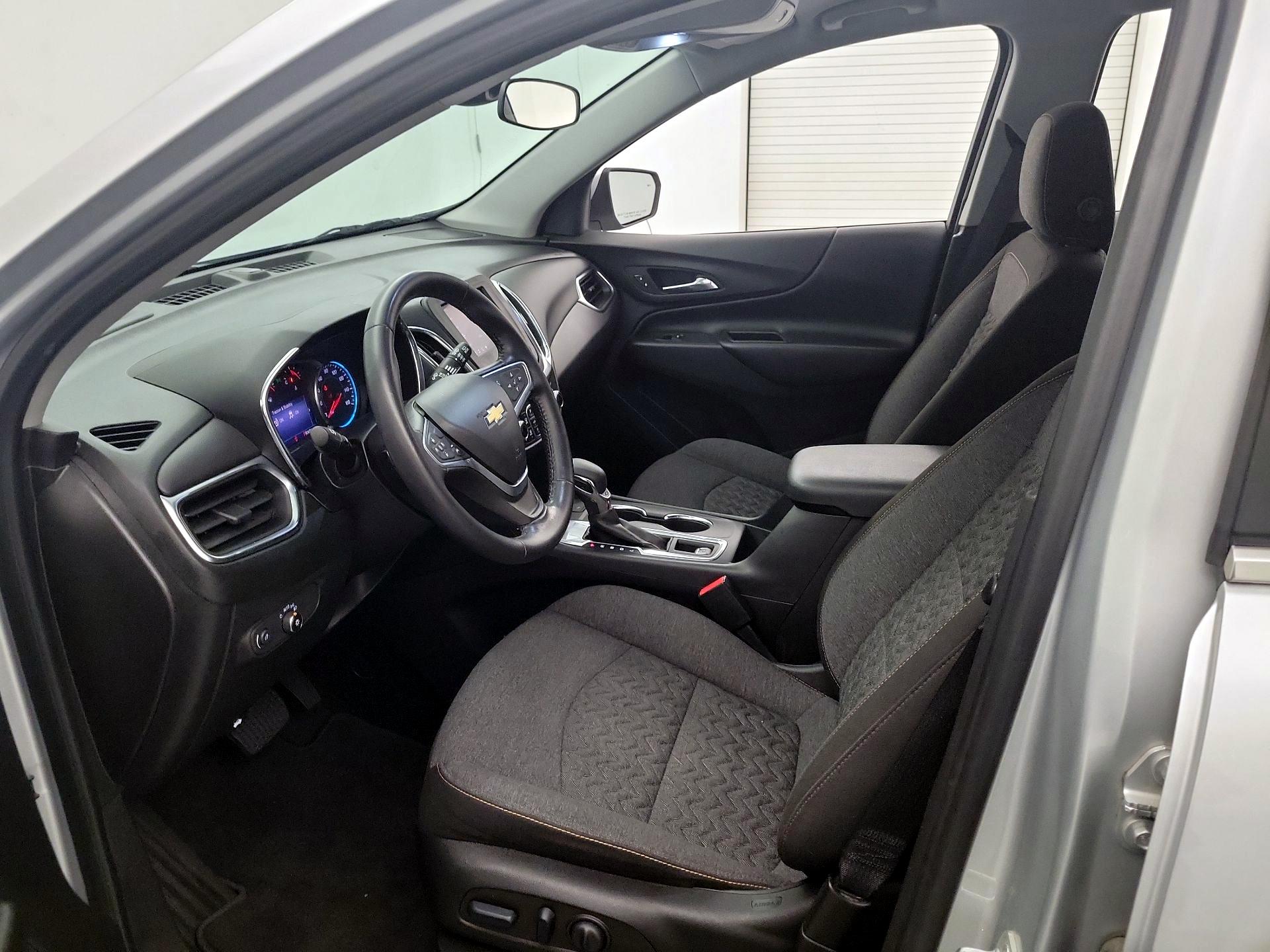 Thumbnail: 2022 Chevrolet Equinox - 11