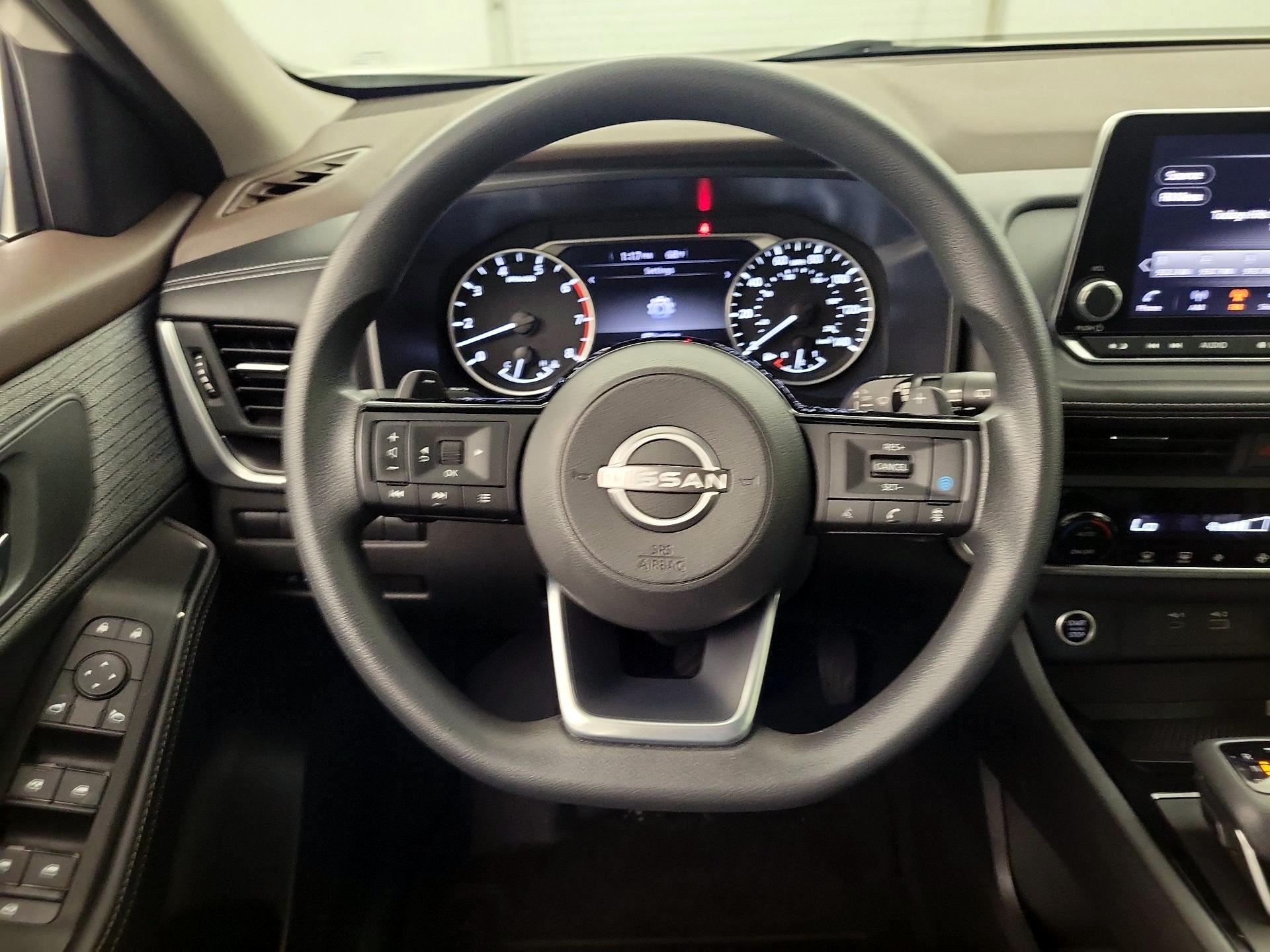 Thumbnail: 2023 Nissan Rogue - 10
