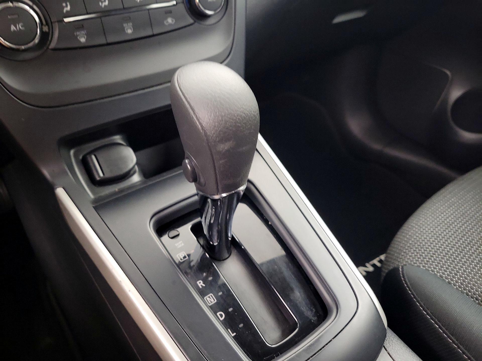 Thumbnail: 2019 Nissan Sentra - 15