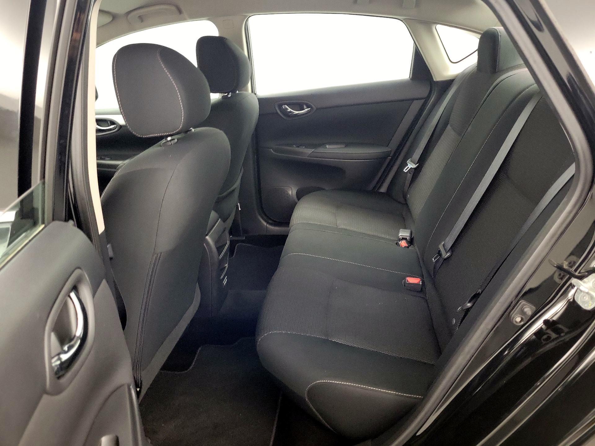 Thumbnail: 2019 Nissan Sentra - 17