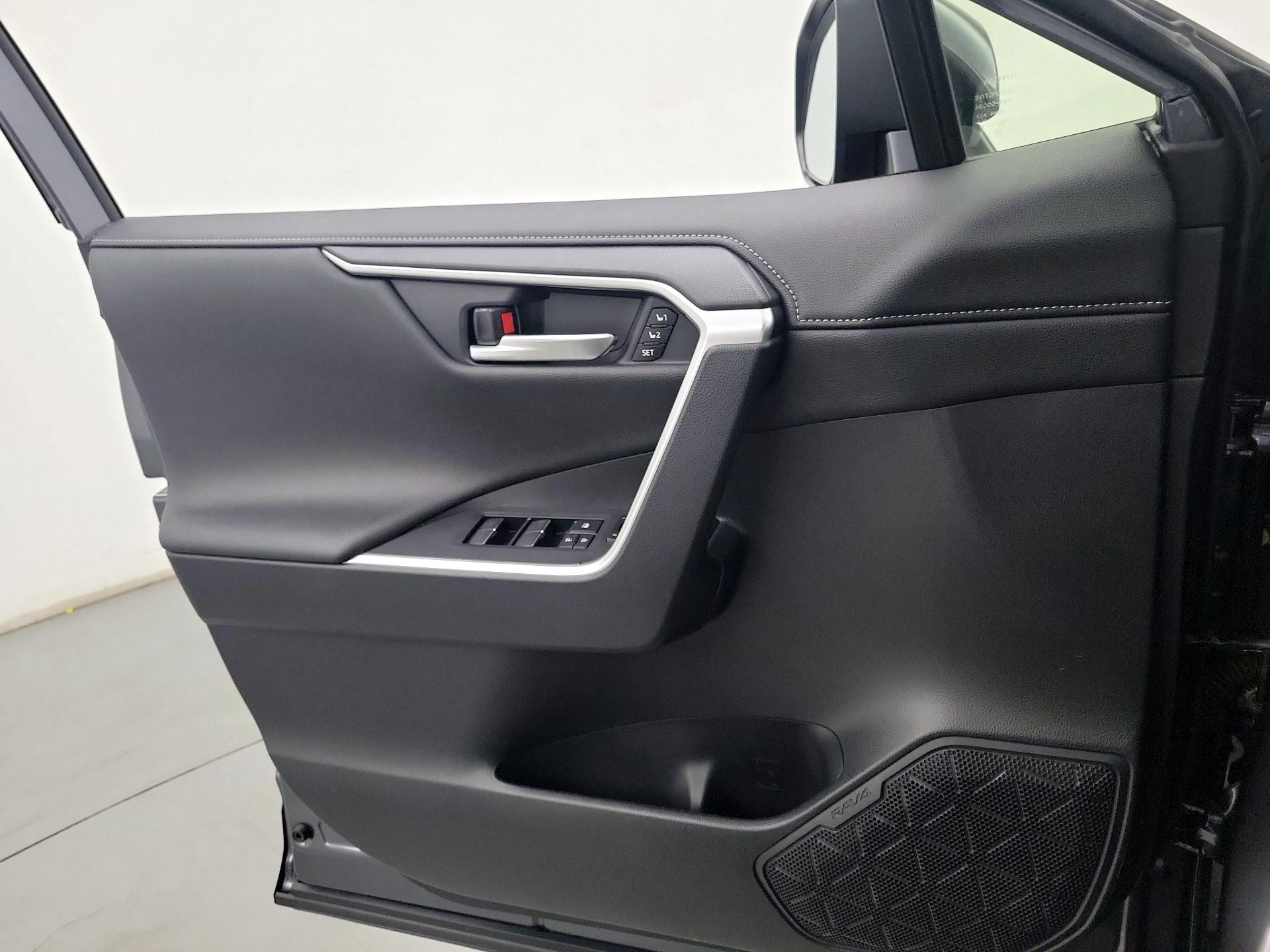 Thumbnail: 2024 Toyota RAV4 - 12