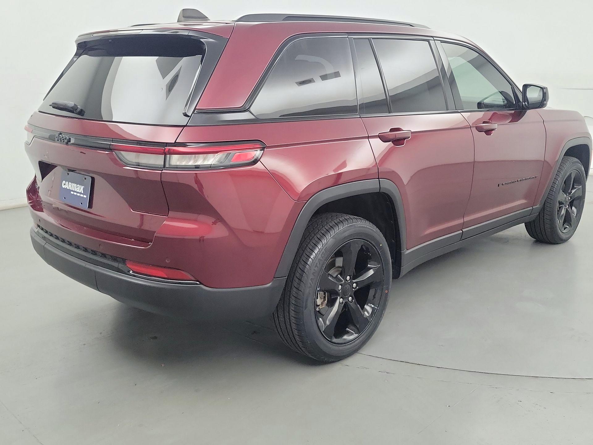 Thumbnail: 2023 Jeep Grand Cherokee - 5