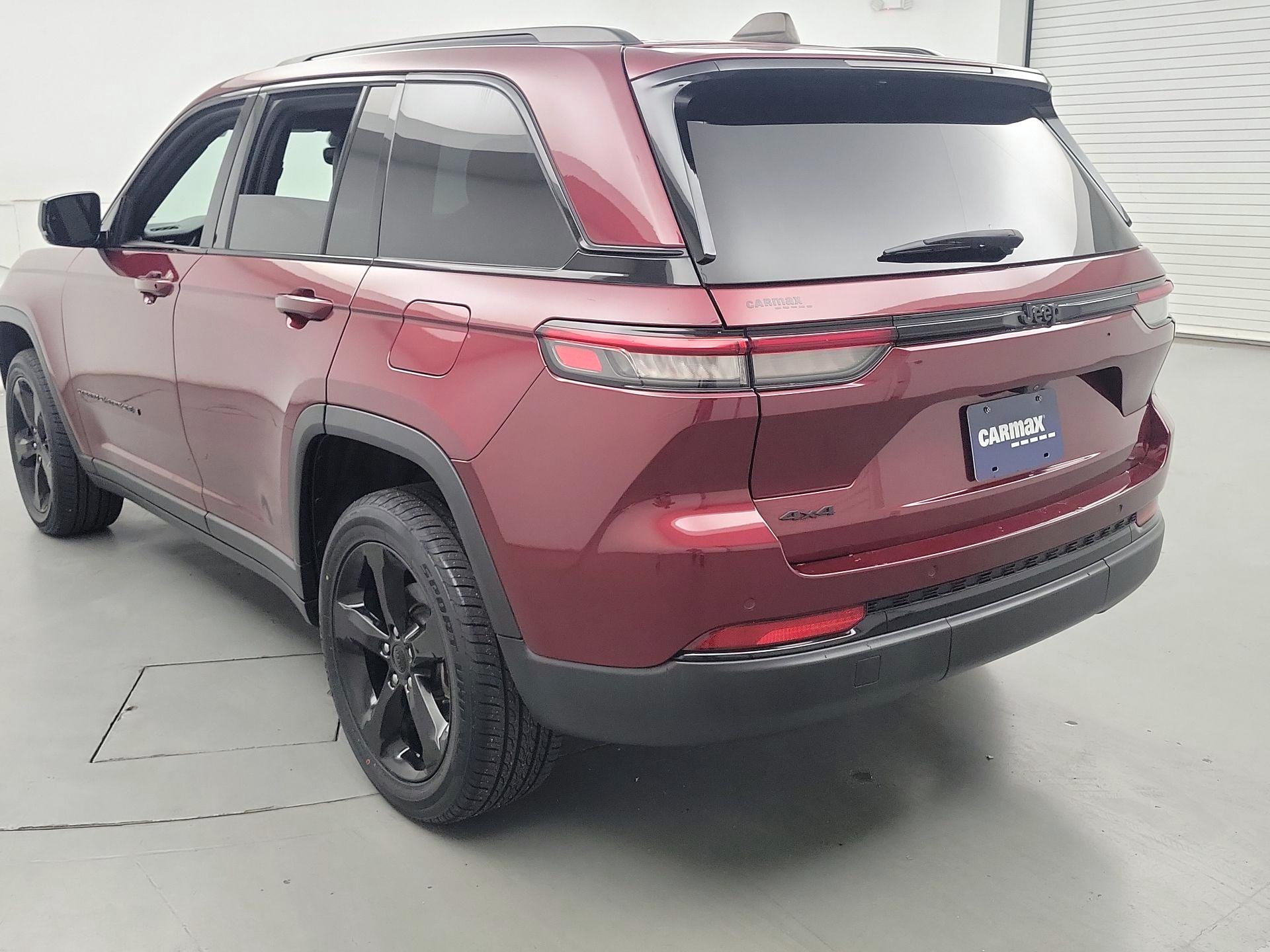 Thumbnail: 2023 Jeep Grand Cherokee - 7