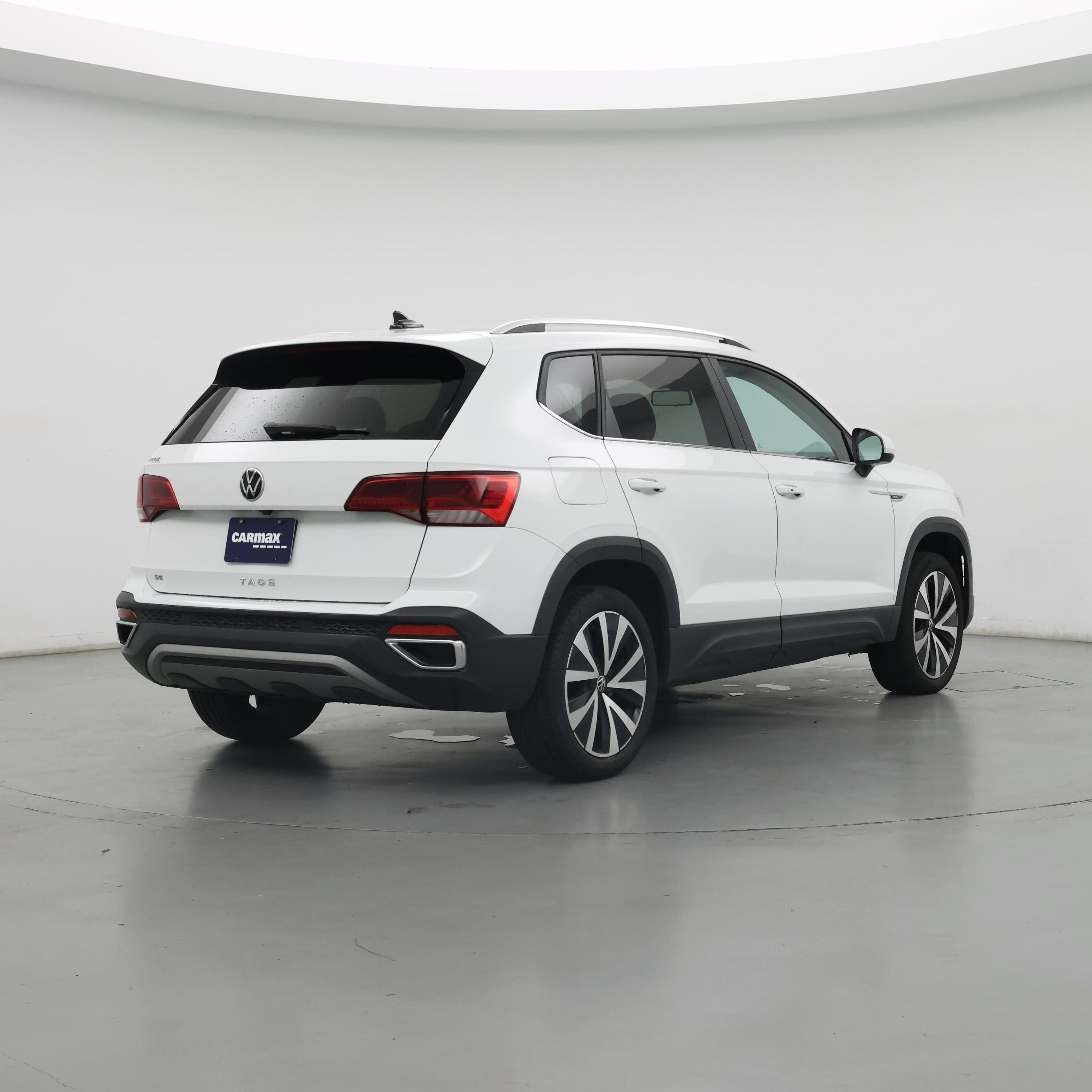 Thumbnail: 2022 Volkswagen Taos - 8