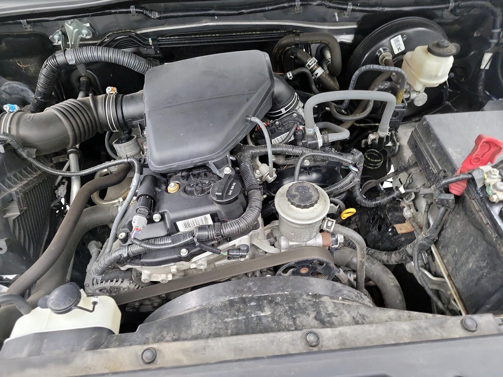 Thumbnail: 2019 Toyota Tacoma - 18
