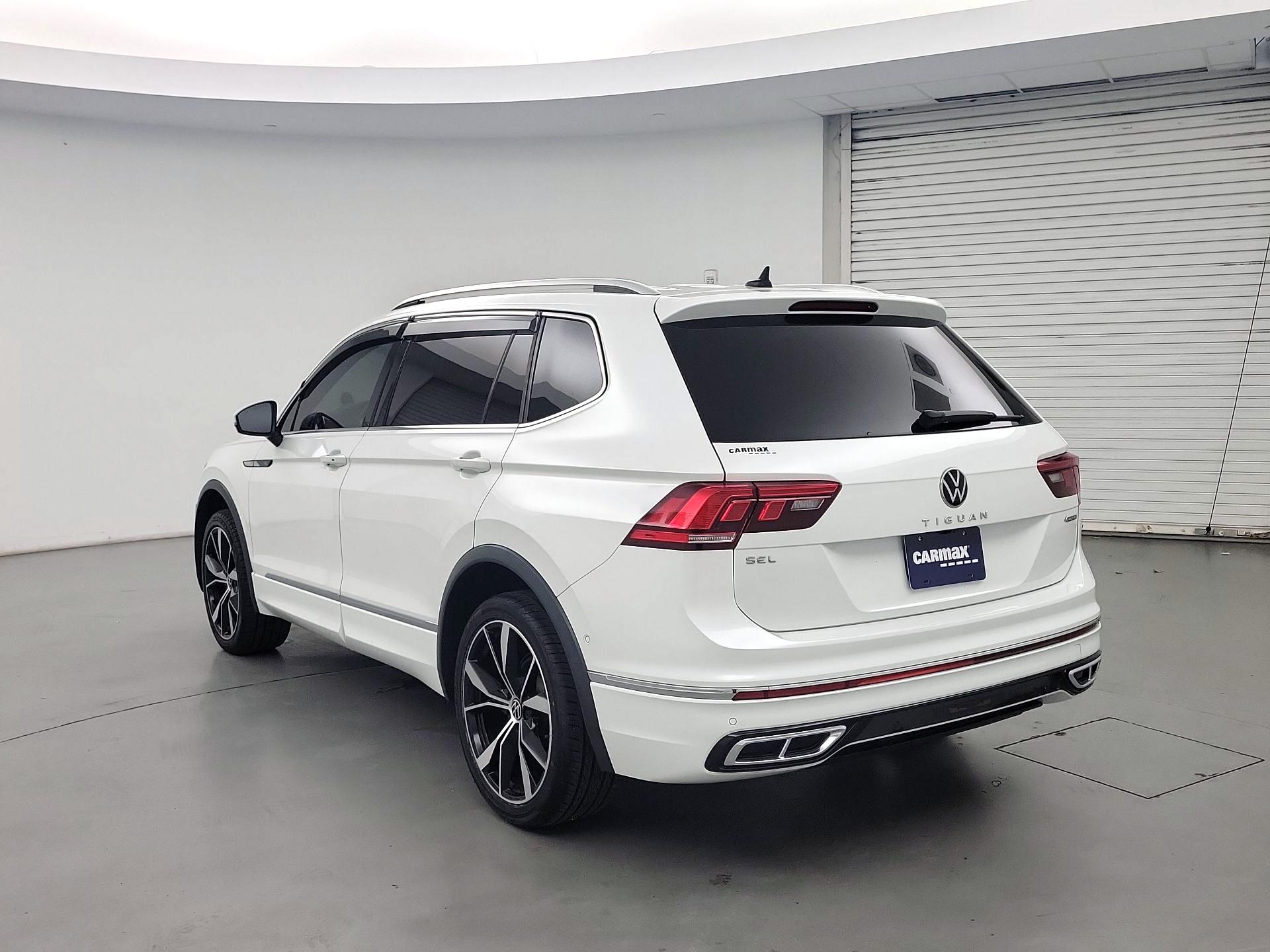 Thumbnail: 2022 Volkswagen Tiguan - 7