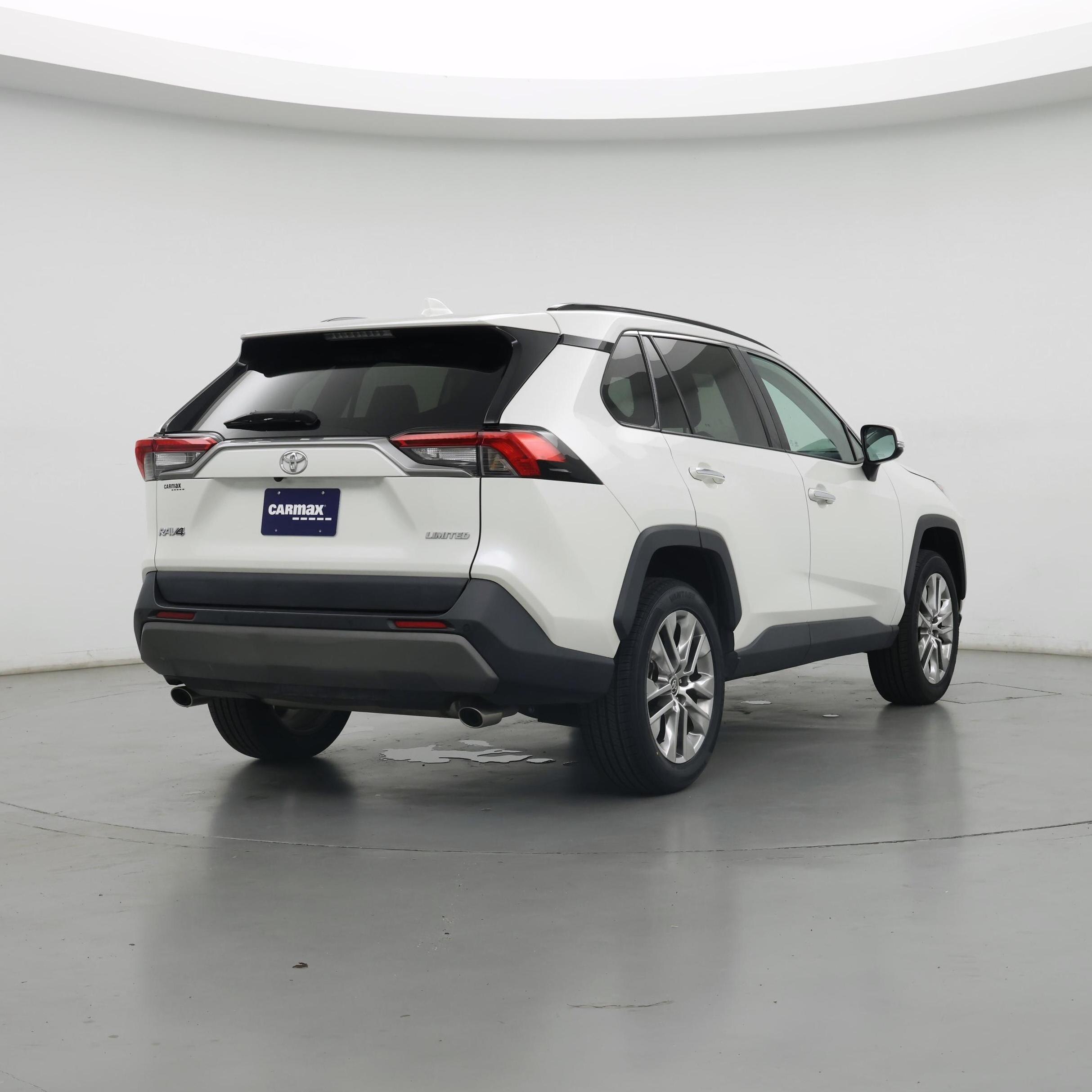 Thumbnail: 2021 Toyota RAV4 - 8