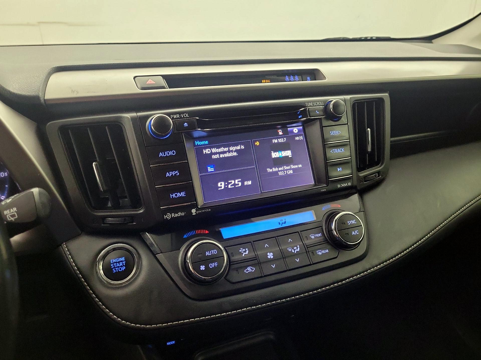 Thumbnail: 2018 Toyota RAV4 - 12