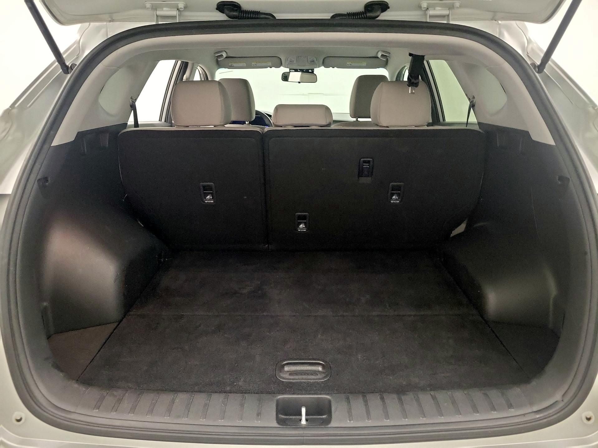Thumbnail: 2019 Hyundai Tucson - 18