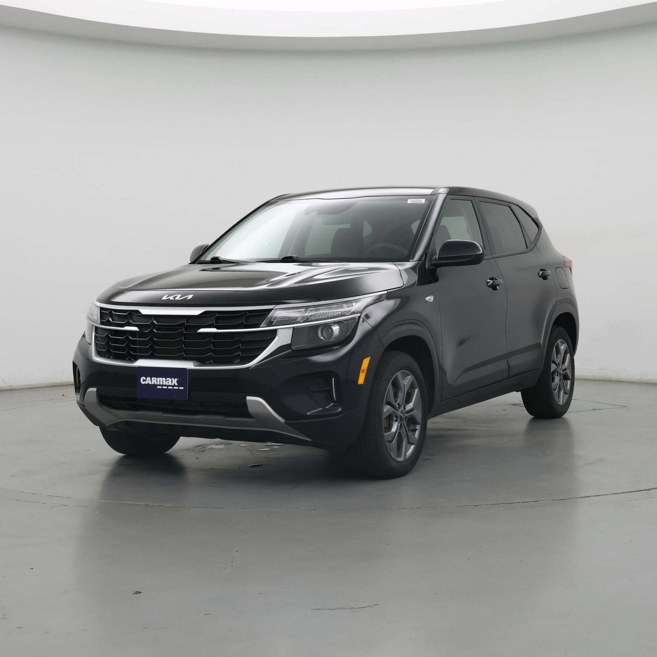 Thumbnail: 2024 Kia Seltos - 4