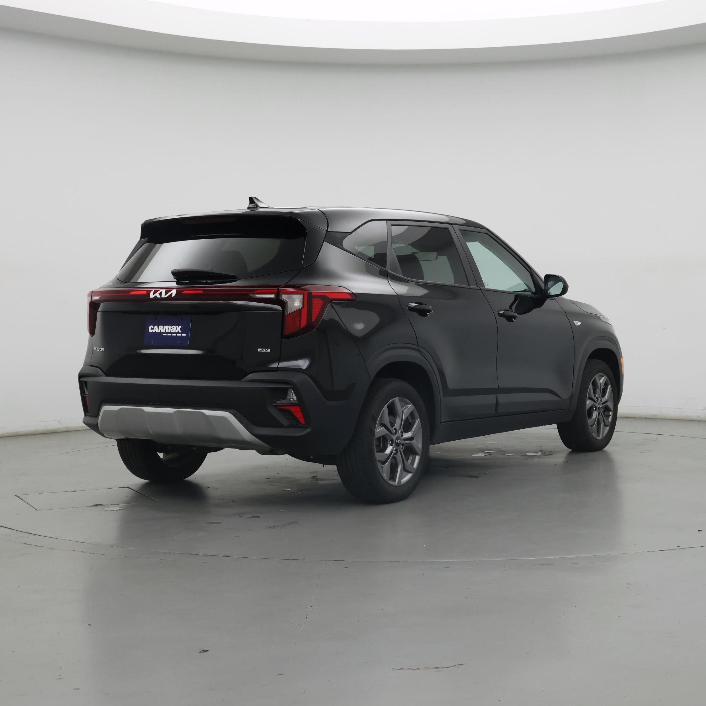 Thumbnail: 2024 Kia Seltos - 8