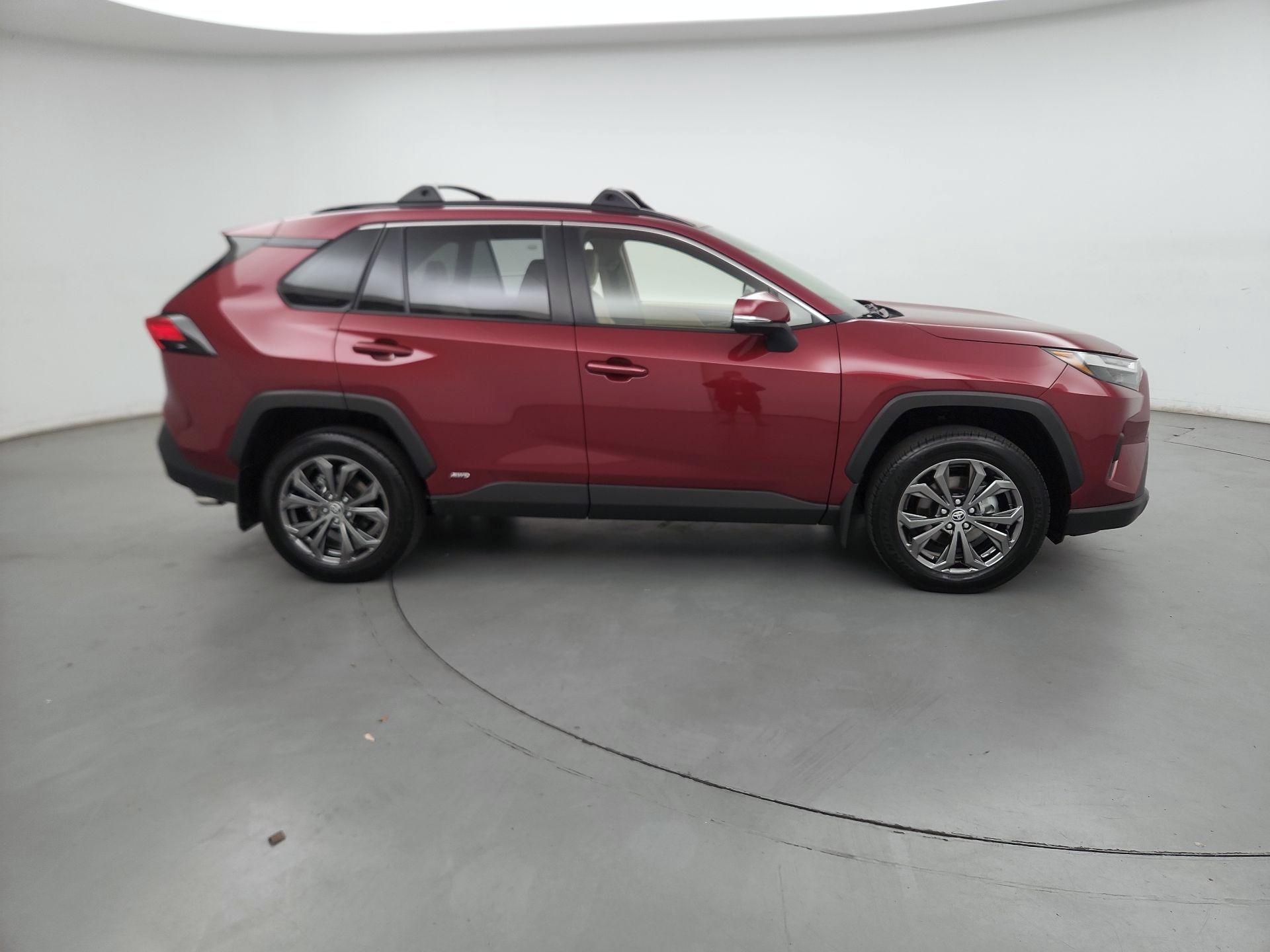Thumbnail: 2025 Toyota RAV4 - 4