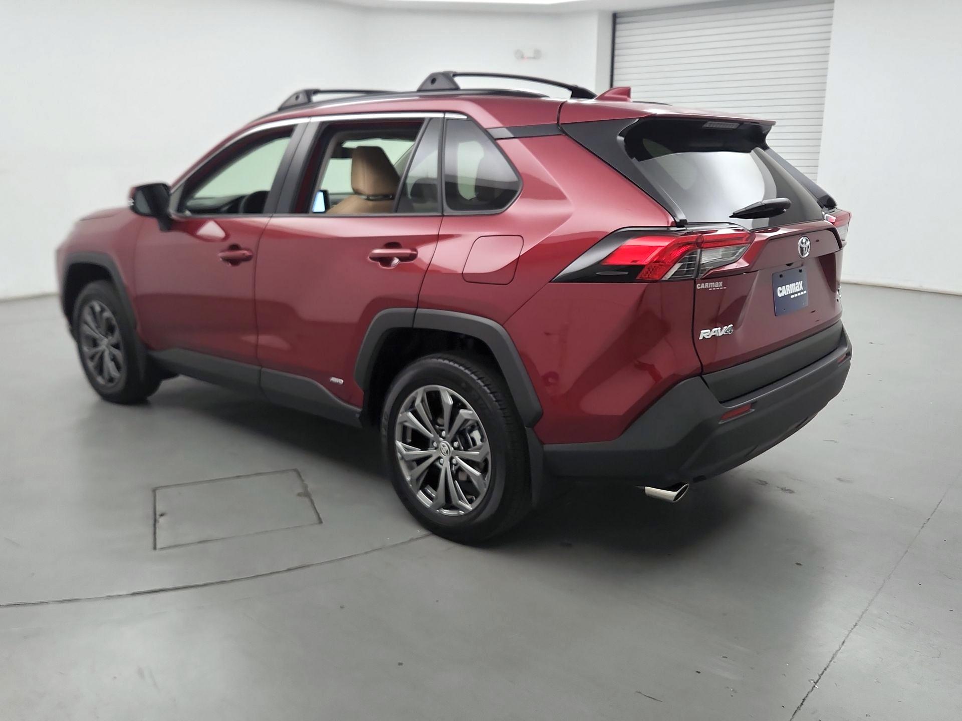 Thumbnail: 2025 Toyota RAV4 - 7
