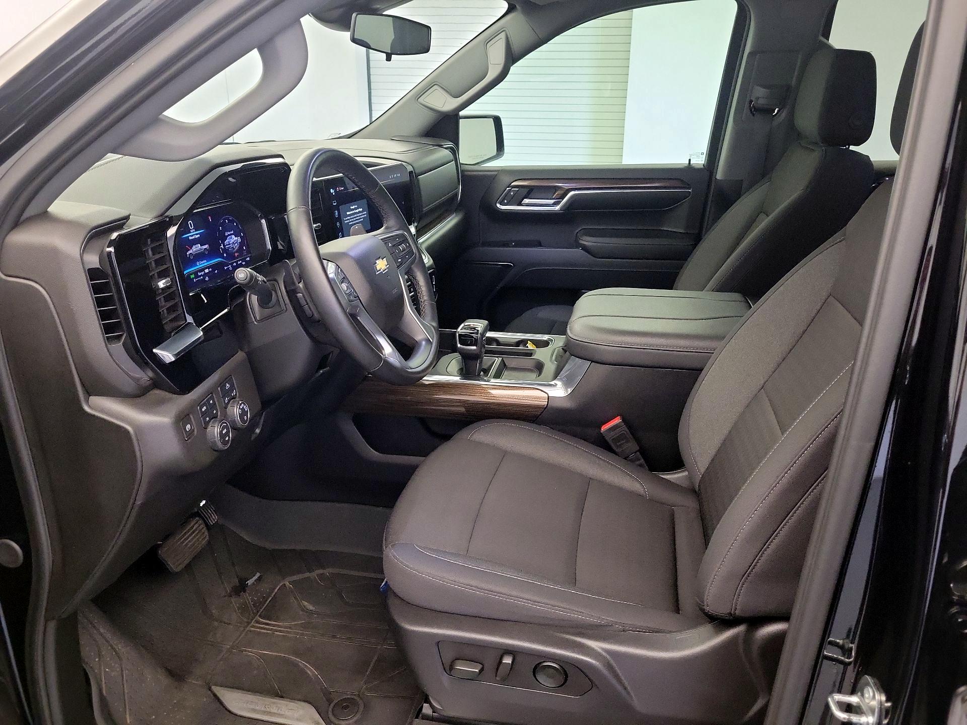 Thumbnail: 2024 Chevrolet Silverado 1500 - 9