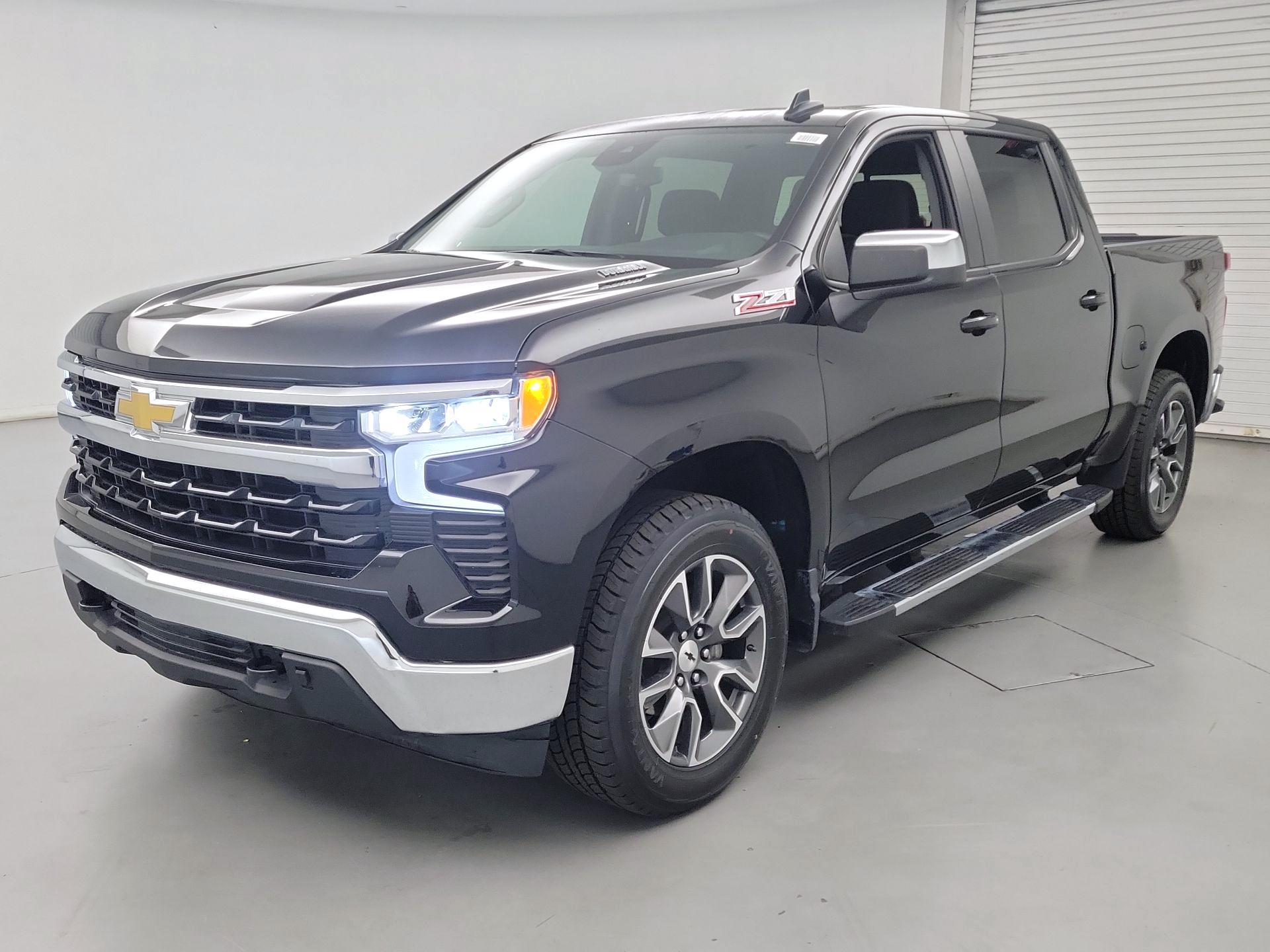 Thumbnail: 2024 Chevrolet Silverado 1500 - 3