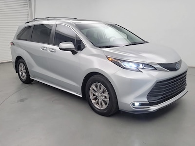 2022 Toyota Sienna Hybrid XLE