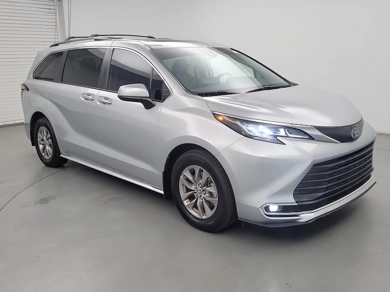 2022 Toyota Sienna XLE