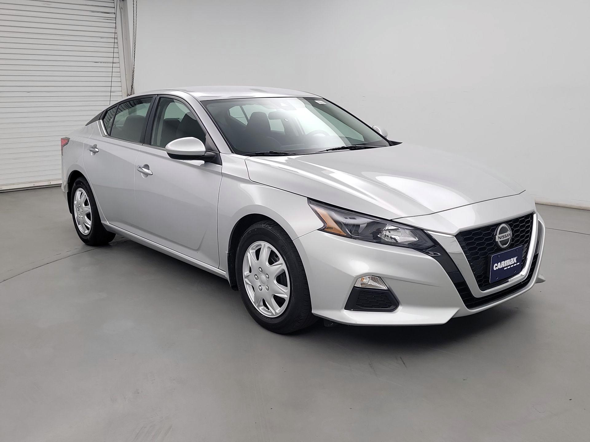 Thumbnail: 2022 Nissan Altima - 1