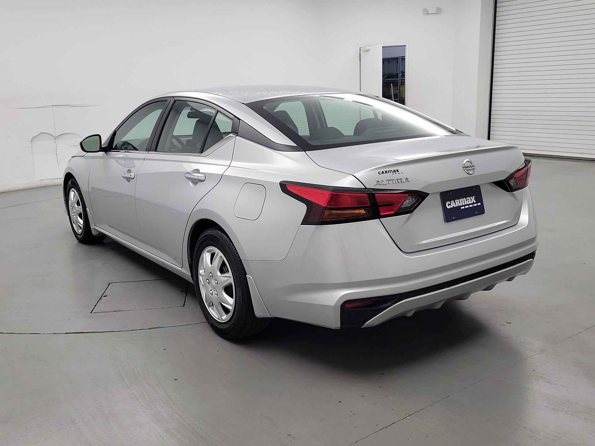 Thumbnail: 2022 Nissan Altima - 7