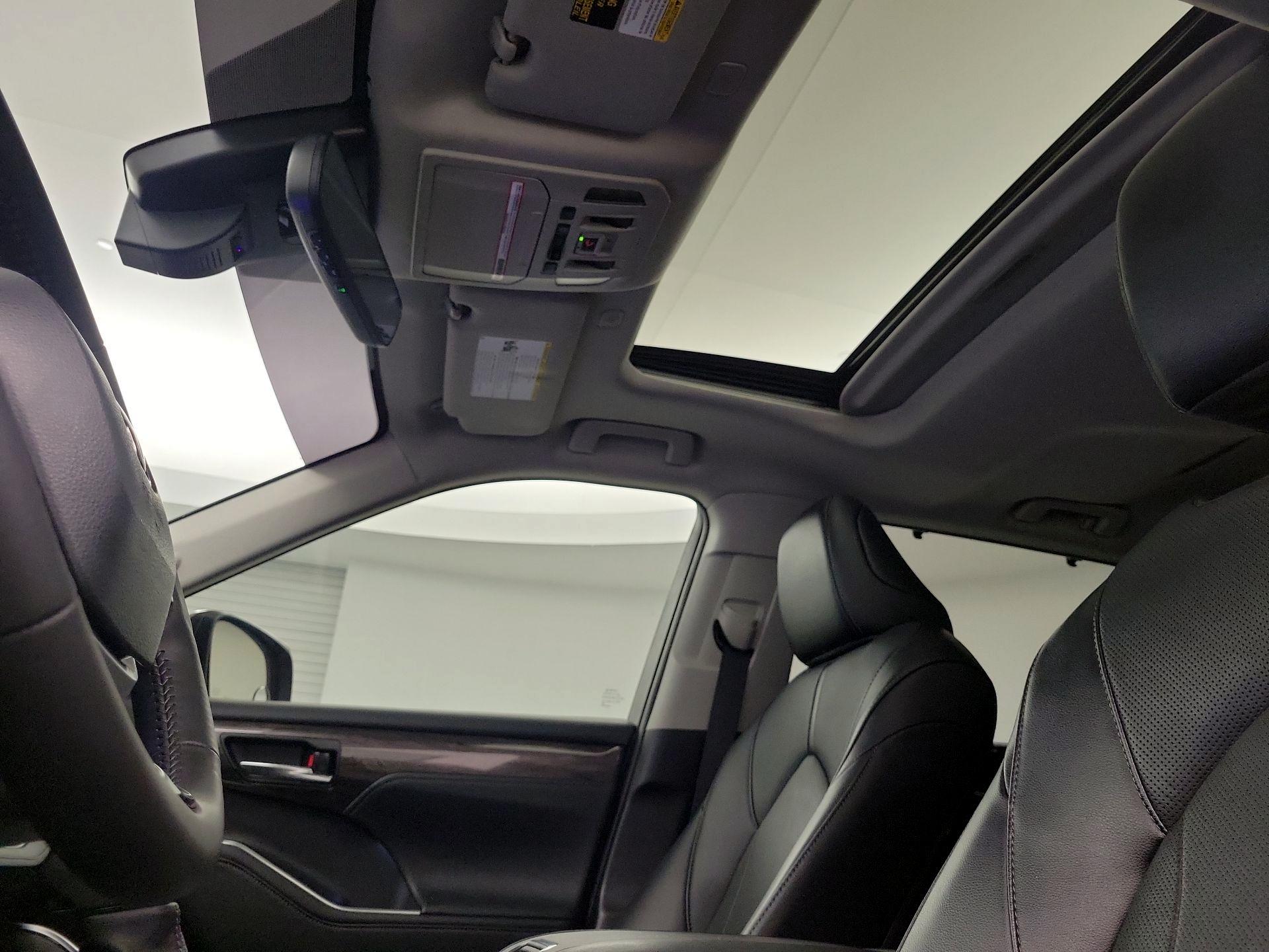 Thumbnail: 2023 Toyota Highlander - 17
