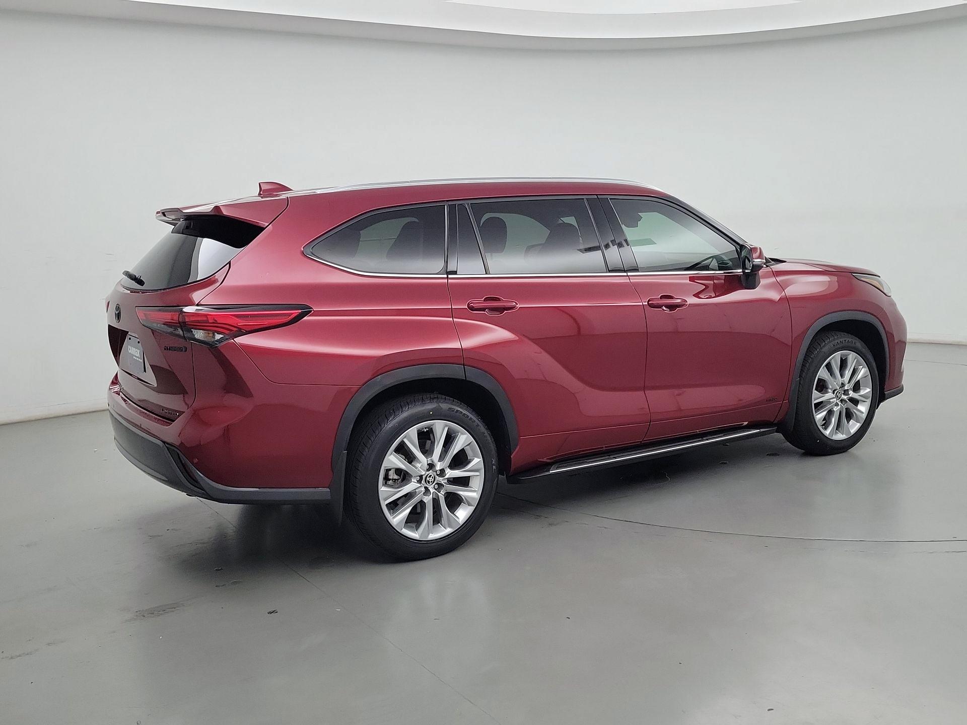 Thumbnail: 2023 Toyota Highlander - 5