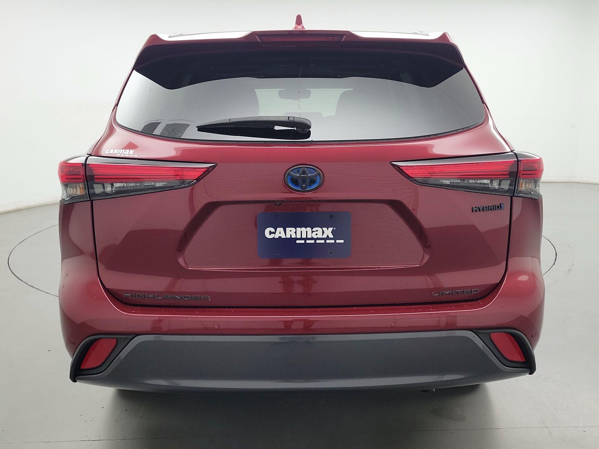 Thumbnail: 2023 Toyota Highlander - 6