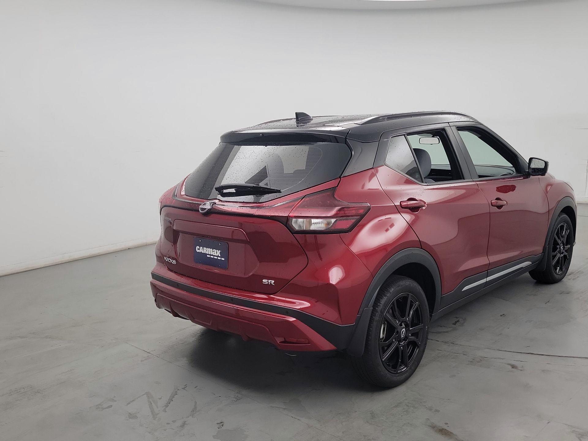 Thumbnail: 2023 Nissan Kicks - 5